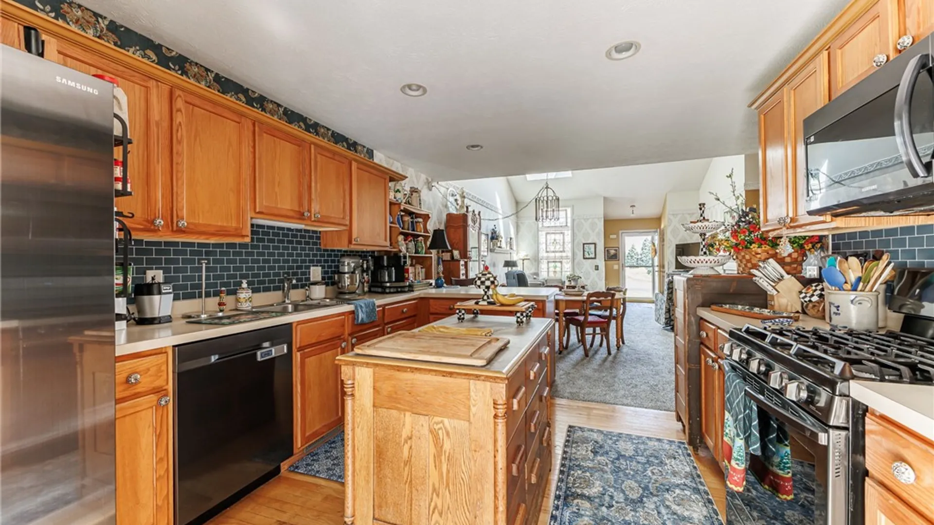 Property at 529 Collins Street, Avon, NY 14414 16