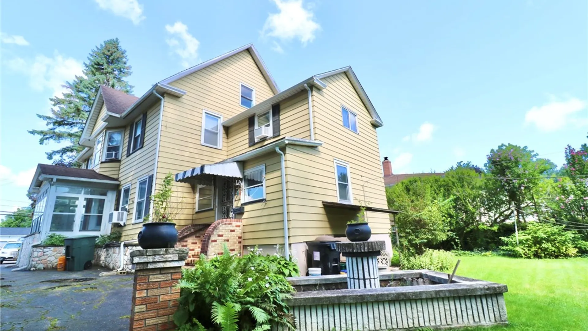 Property at 708 Helendale Road, Irondequoit, NY 14609 4