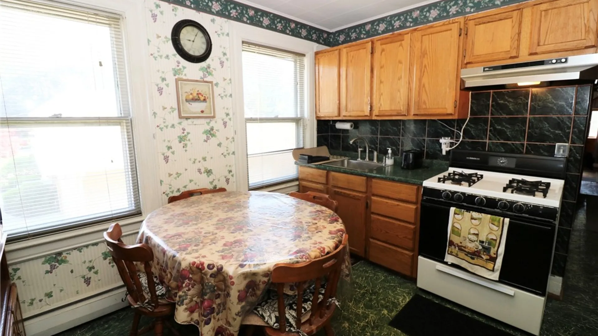 Property at 708 Helendale Road, Irondequoit, NY 14609 13