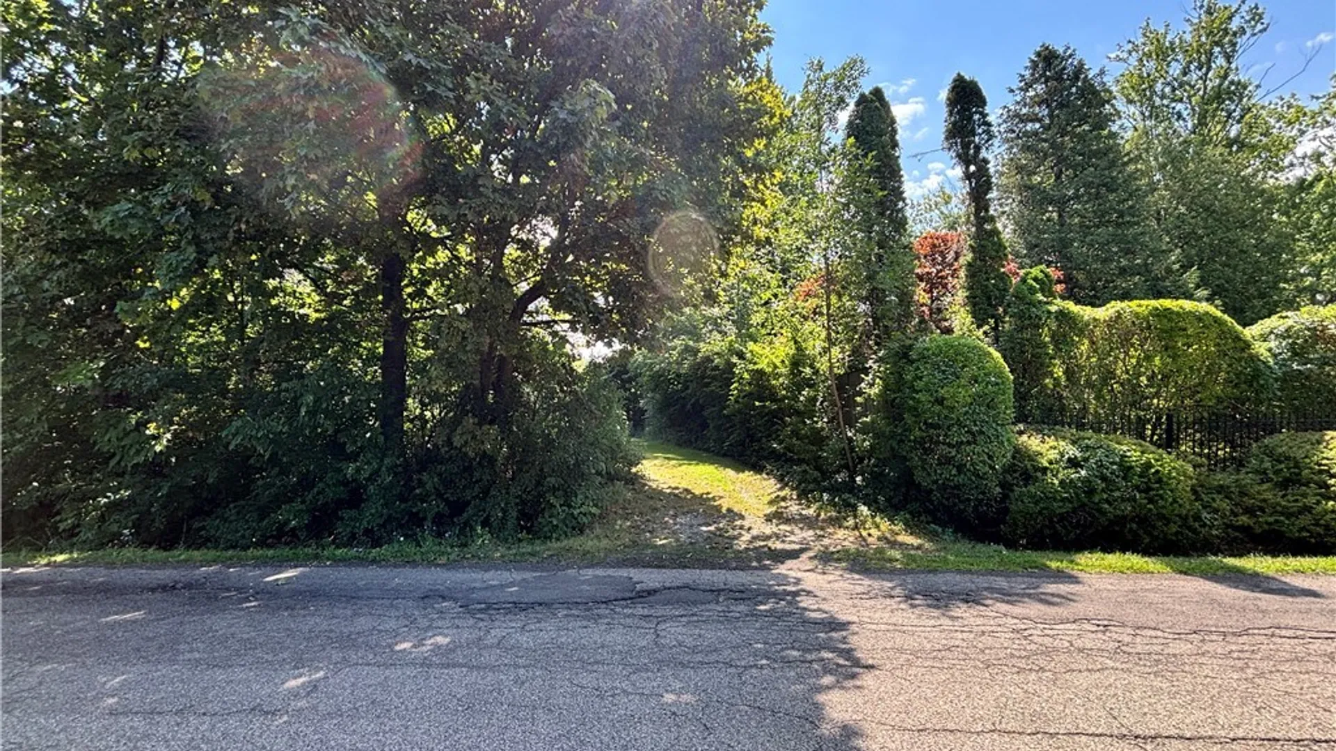 Property at 1933 Crescent, Hamburg, NY 14085 46