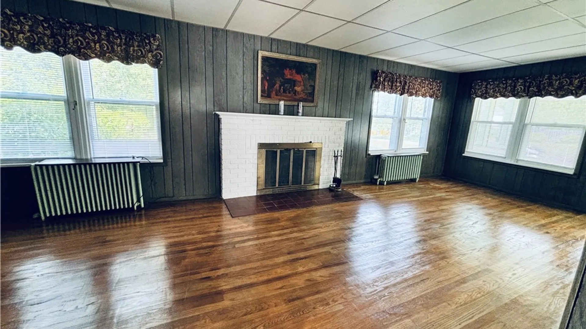 Property at 1933 Crescent, Hamburg, NY 14085 11