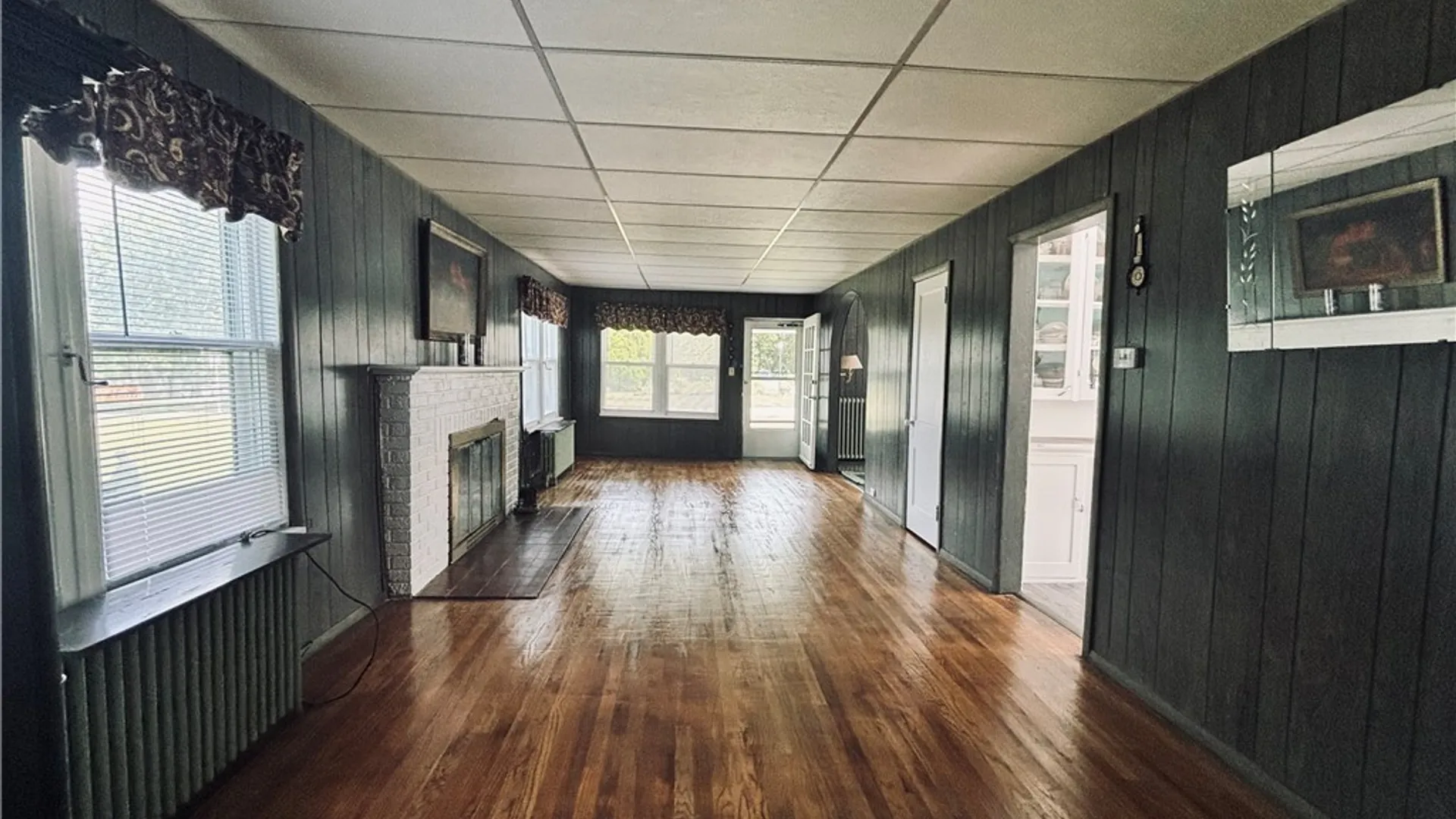 Property at 1933 Crescent, Hamburg, NY 14085 9