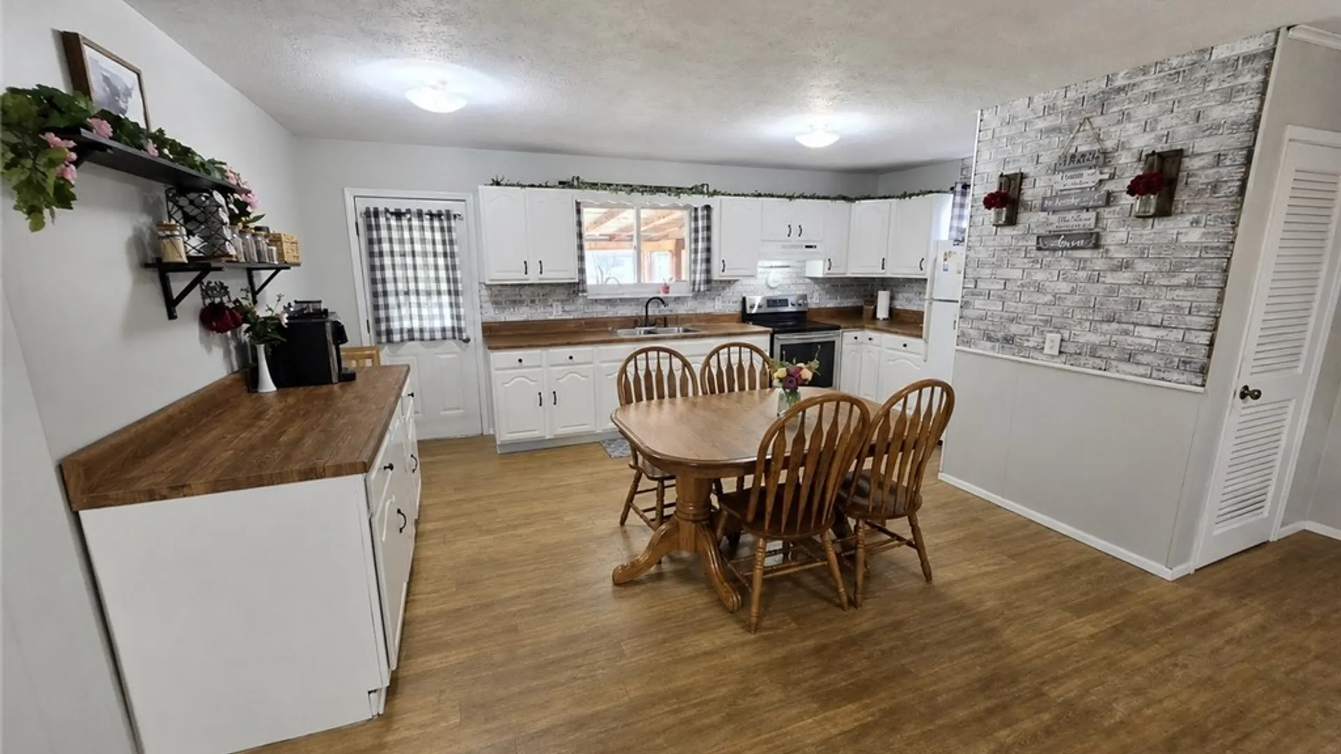 Property at 3188 Williamson Road, Fayette, NY 13148 4