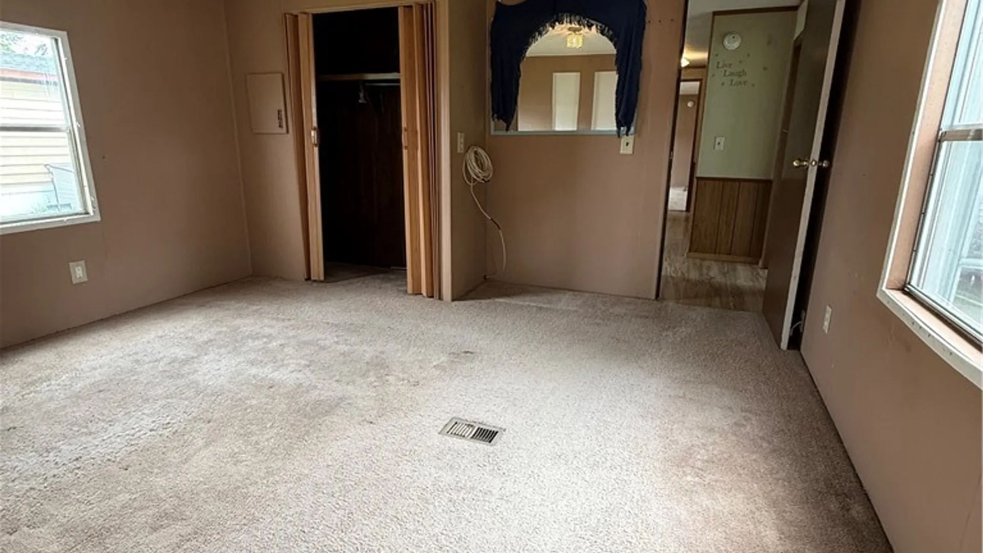 Property at 8148 Amy Jenn, Evans, NY 14006 6