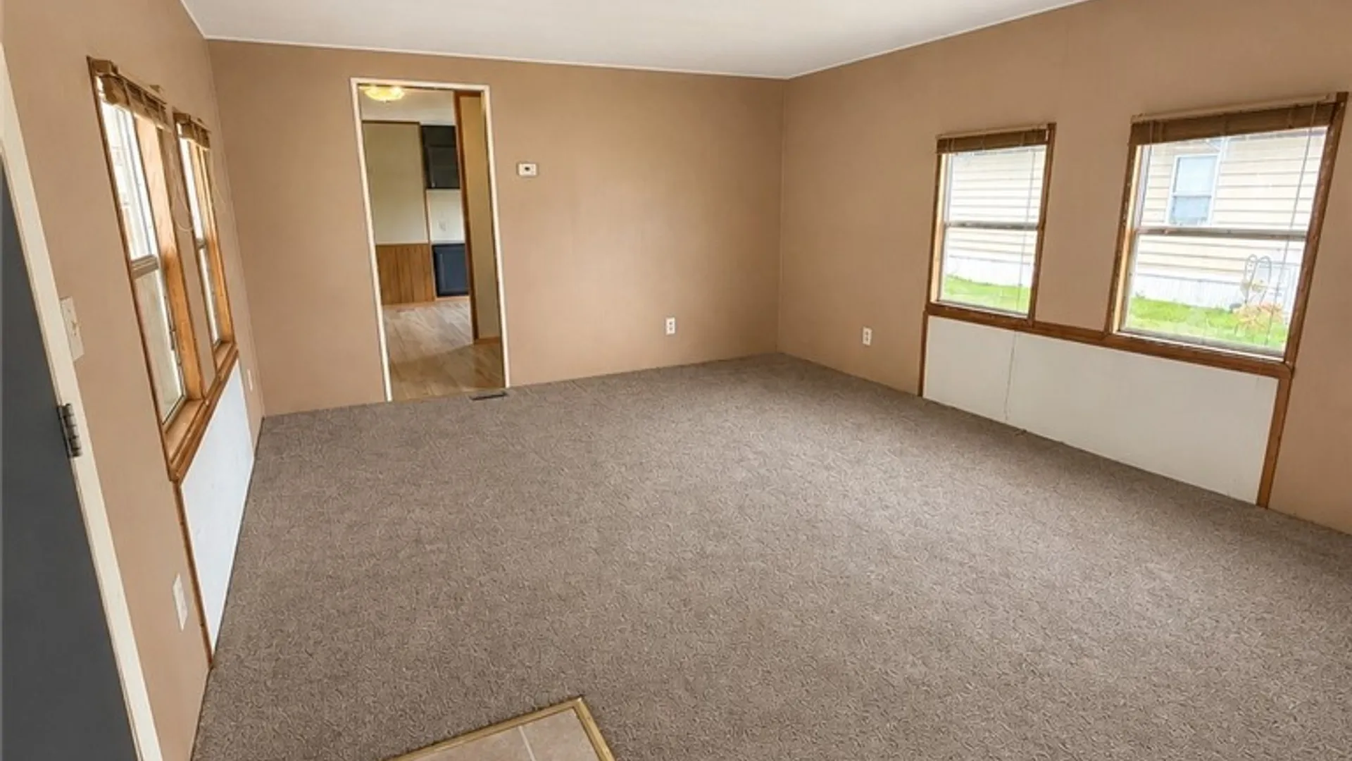Property at 8148 Amy Jenn, Evans, NY 14006 12