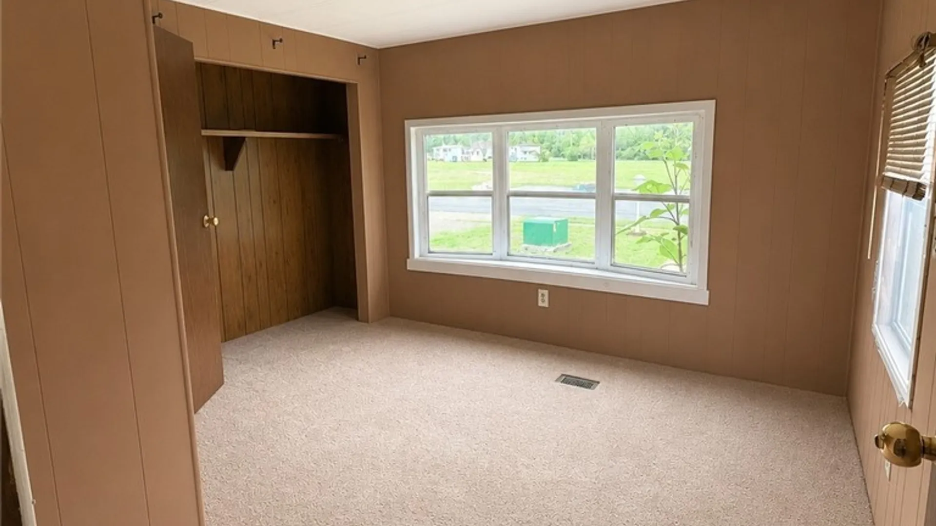 Property at 8148 Amy Jenn, Evans, NY 14006 9