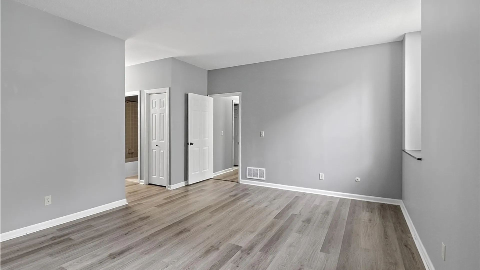Property at 10 Foery Drive, Utica, NY 13501 34