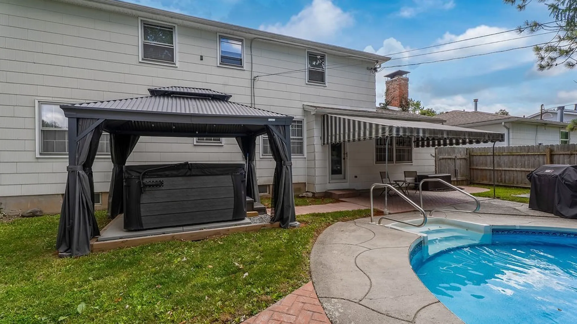 Property at 490 Sprucewood Ter Terrace, Amherst, NY 14221 37