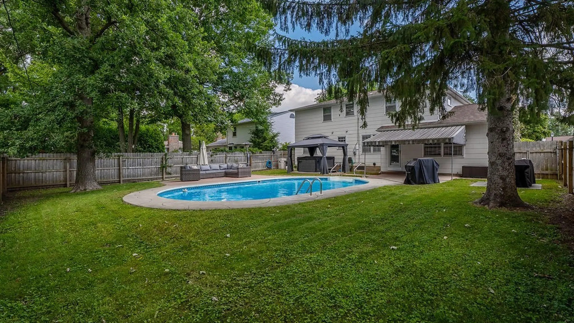 Property at 490 Sprucewood Ter Terrace, Amherst, NY 14221 38