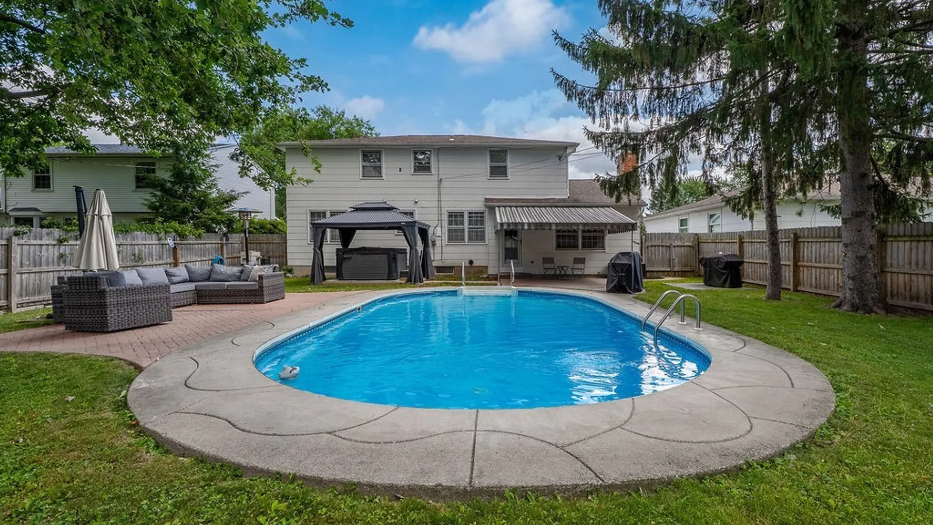 Property at 490 Sprucewood Ter Terrace, Amherst, NY 14221 40