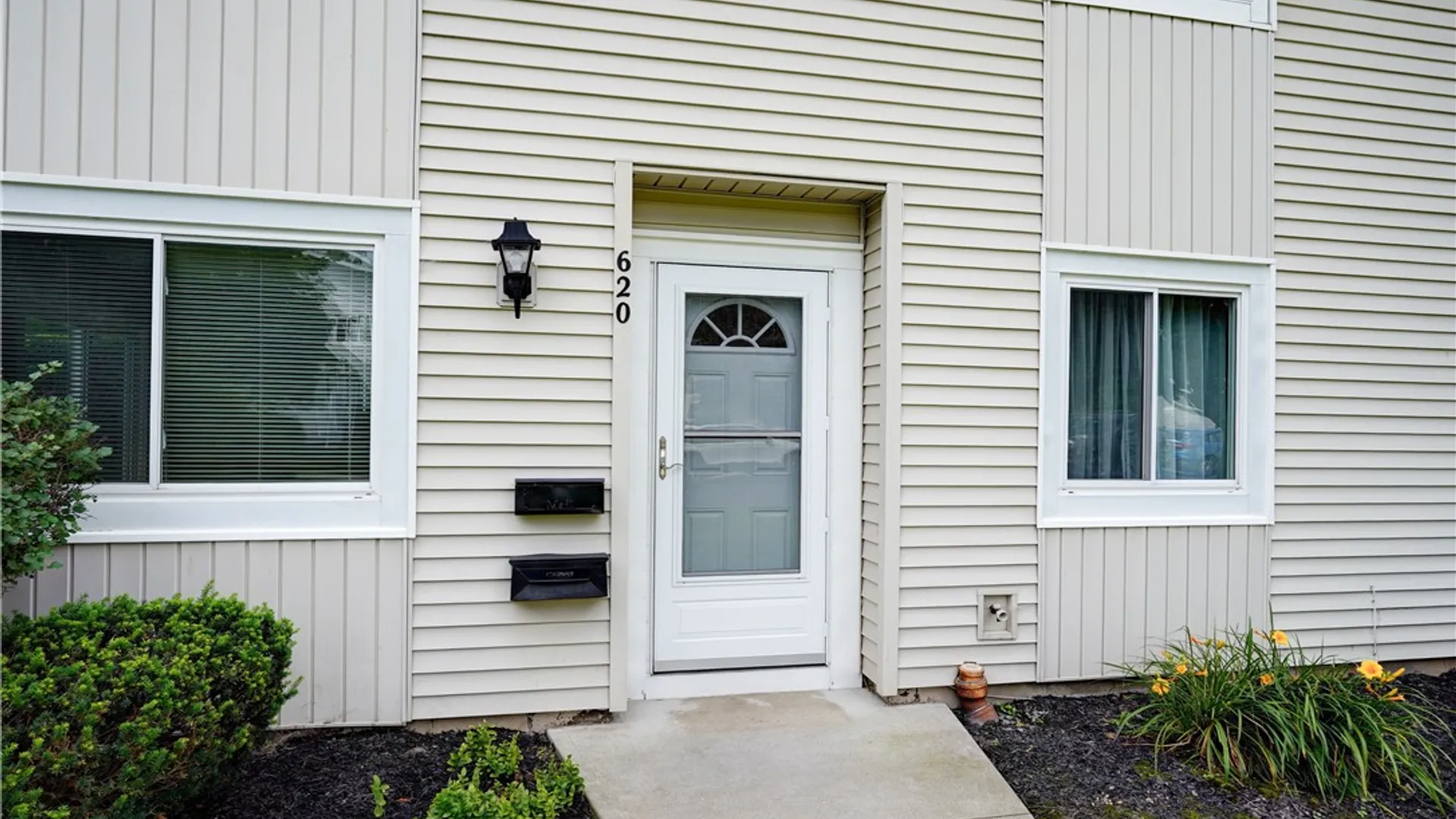 Property at 620 Eastbrooke Lane, Brighton, NY 14618 3