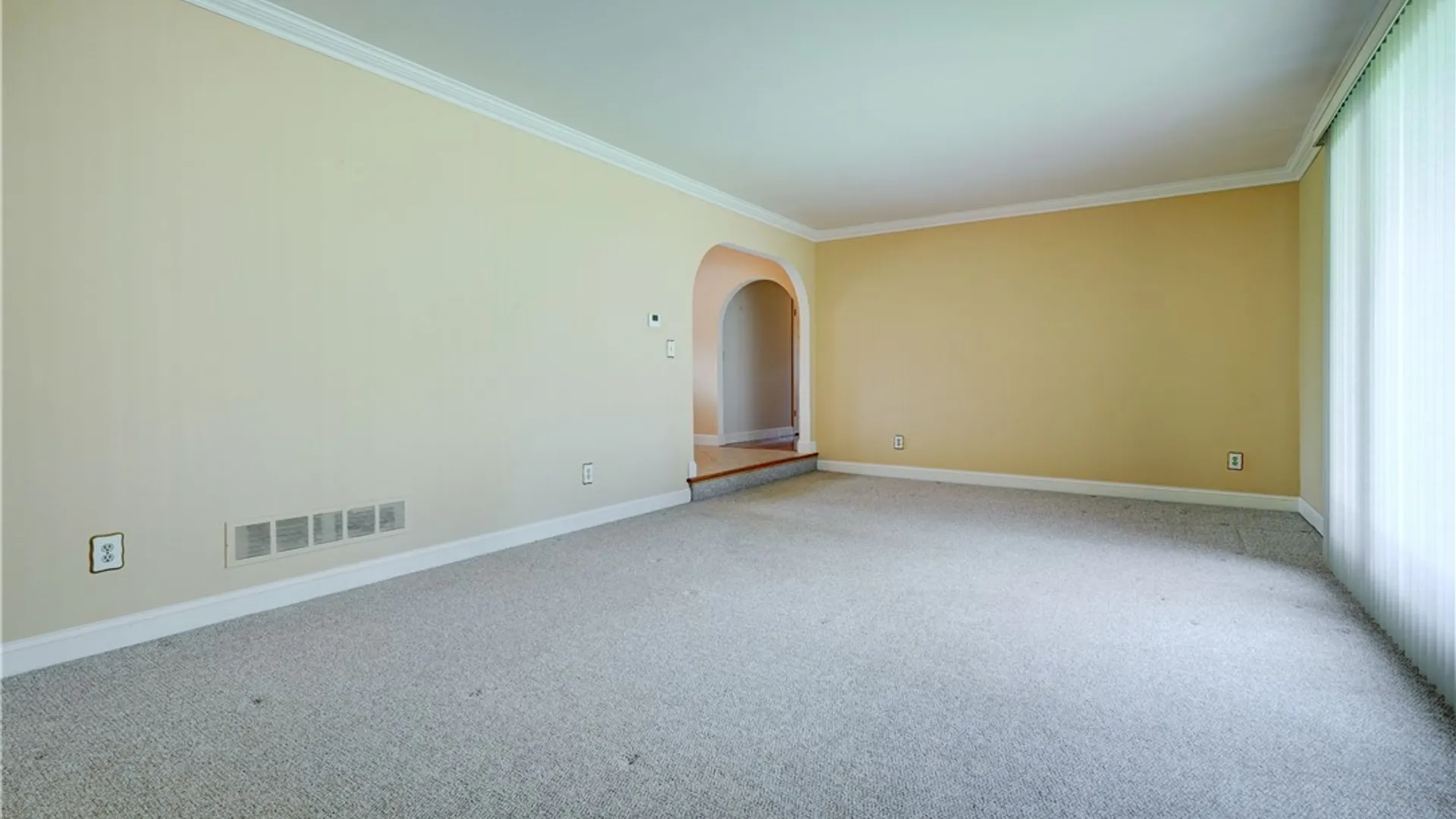 Property at 4 Pin Hook Lane, Pittsford, NY 14534 7