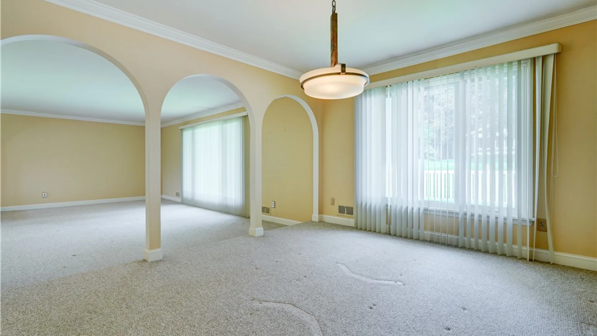 Property at 4 Pin Hook Lane, Pittsford, NY 14534 8