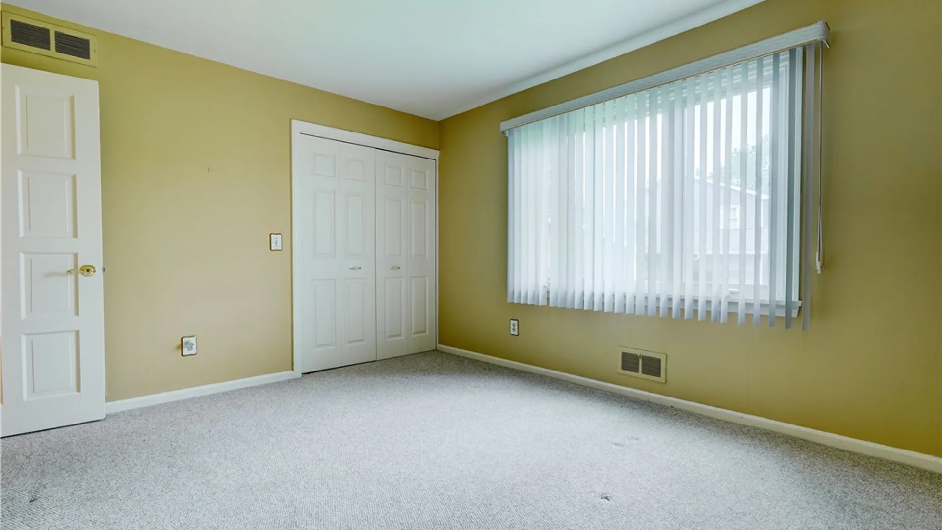 Property at 4 Pin Hook Lane, Pittsford, NY 14534 24