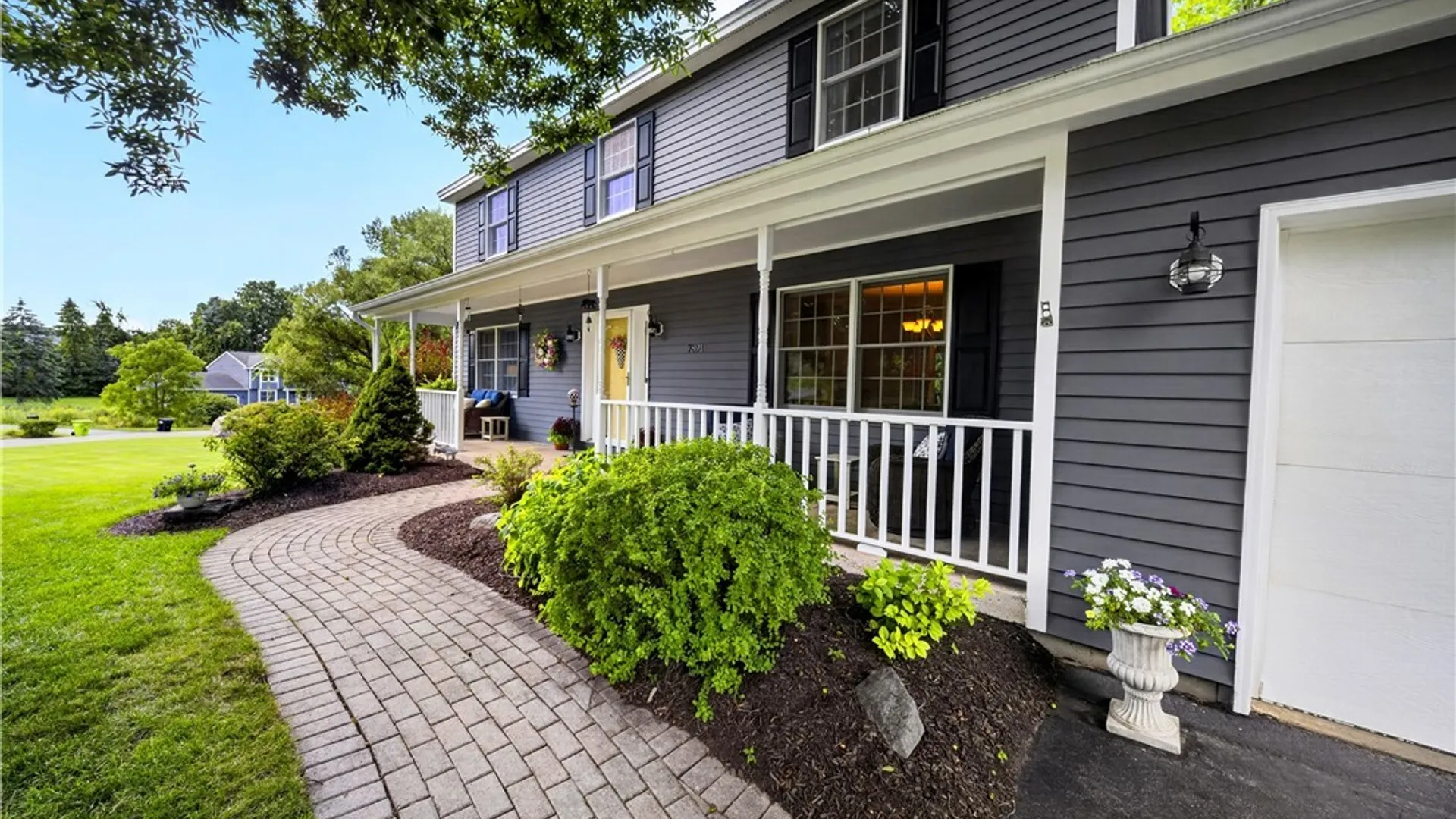 Property at 7891 E Ridge Pointe Drive, Manlius, NY 13066 4
