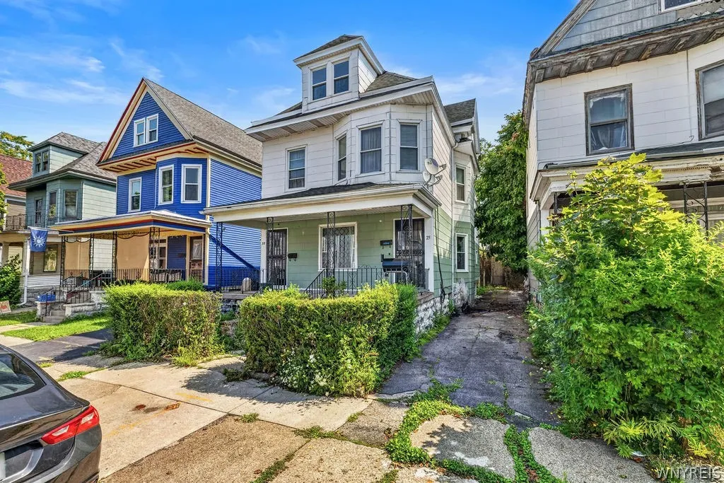 Property at 25 Hoyt Street, Buffalo, NY 14213