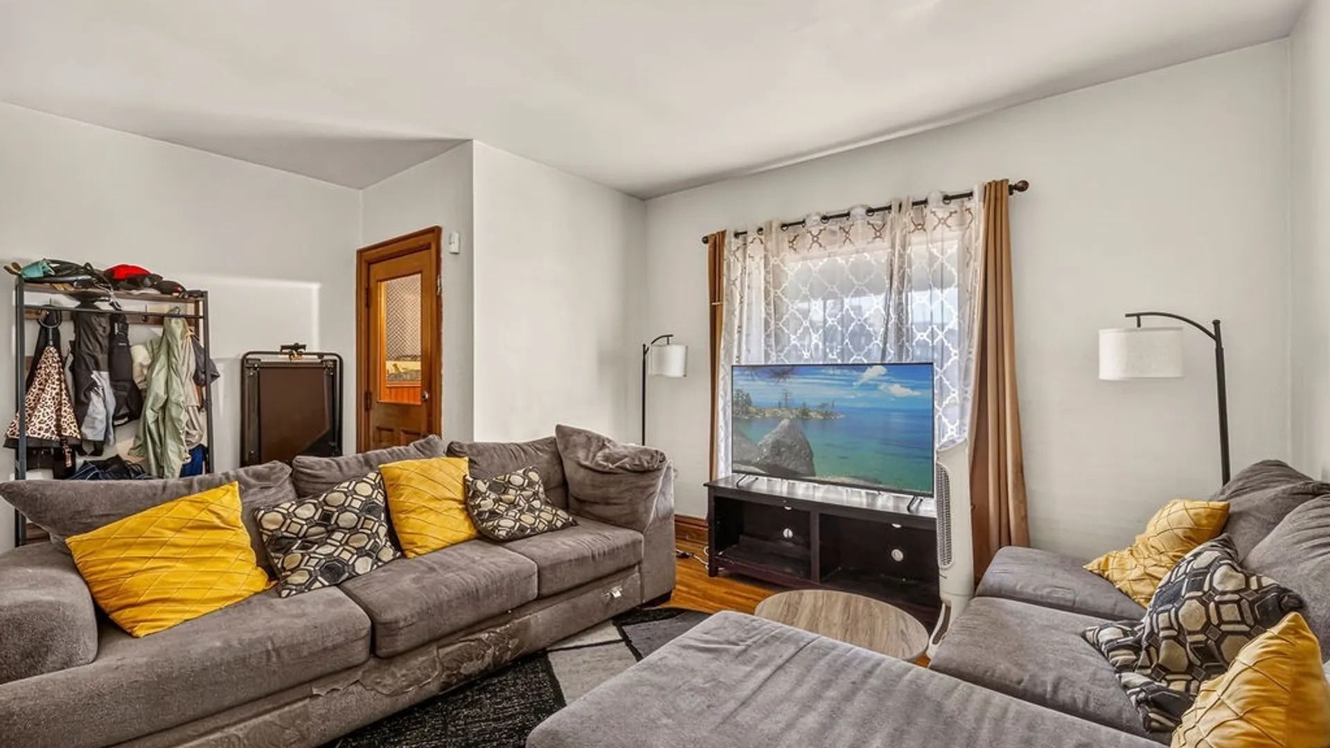 Property at 25 Hoyt Street, Buffalo, NY 14213 6