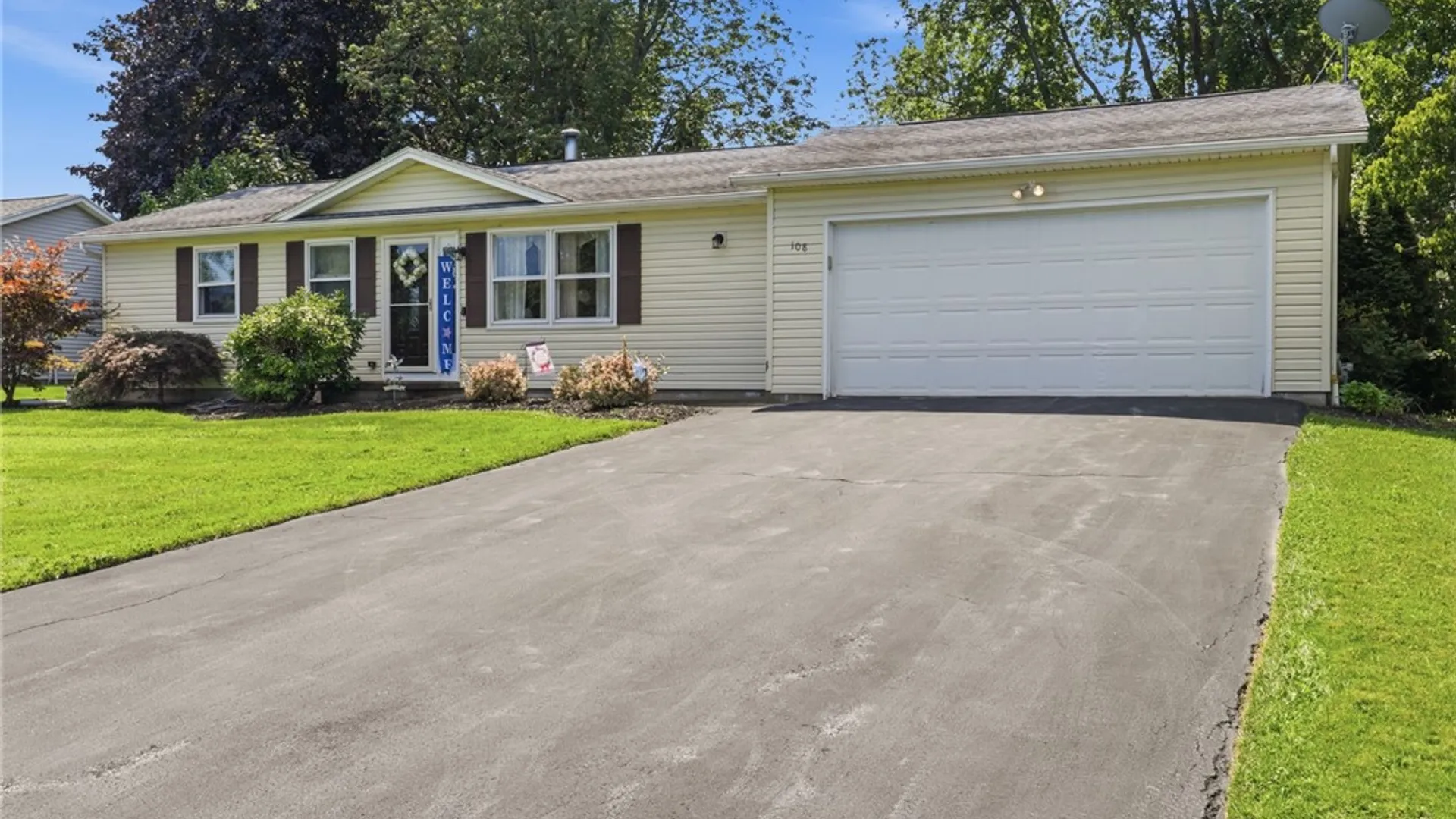 Property at 108 Long Wood Dr Drive, Greece, NY 14612 3