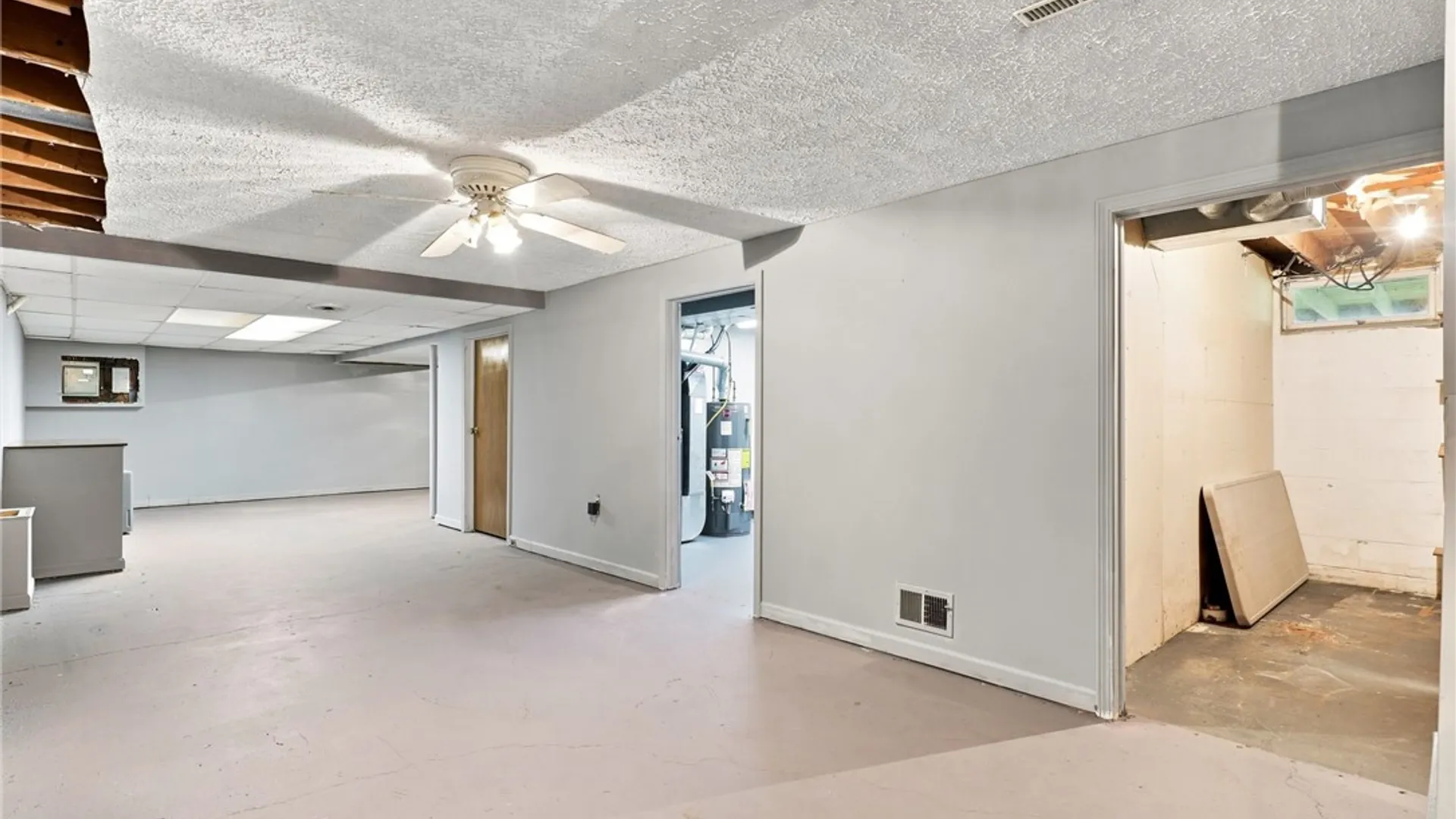 Property at 108 Long Wood Dr Drive, Greece, NY 14612 21