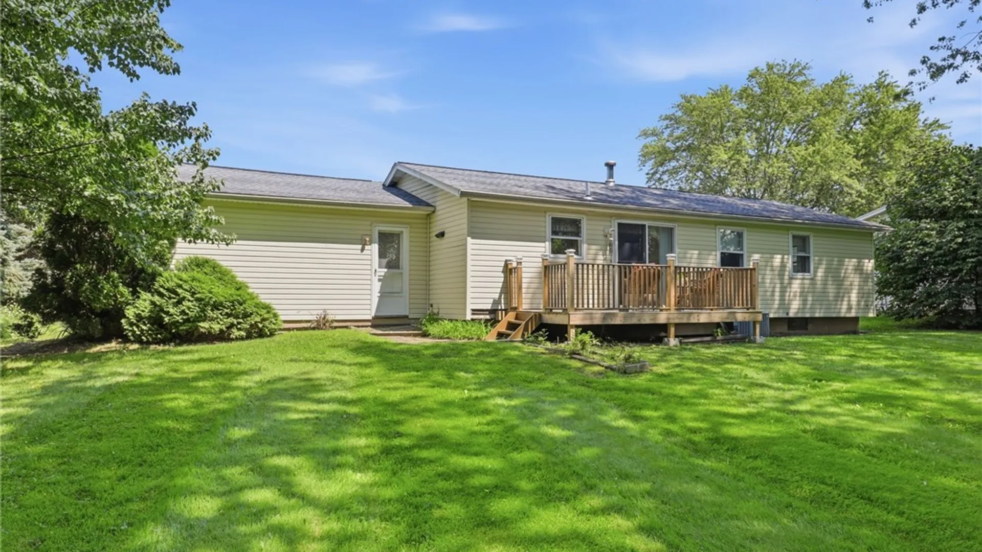 Property at 108 Long Wood Dr Drive, Greece, NY 14612 27