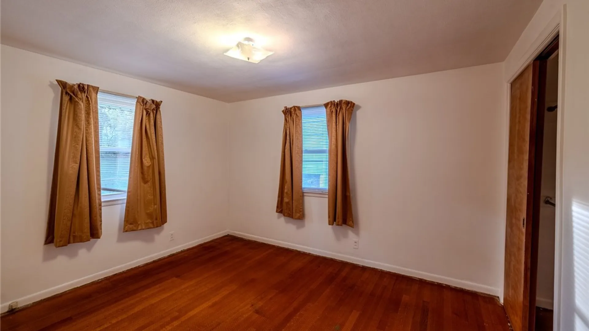 Property at 306 Carlton Drive, Syracuse, NY 13214 15