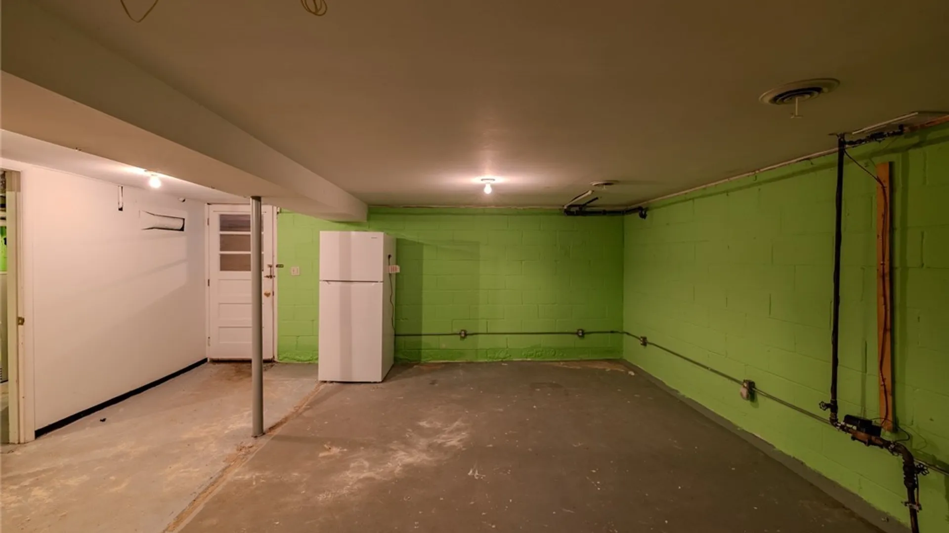 Property at 306 Carlton Drive, Syracuse, NY 13214 18