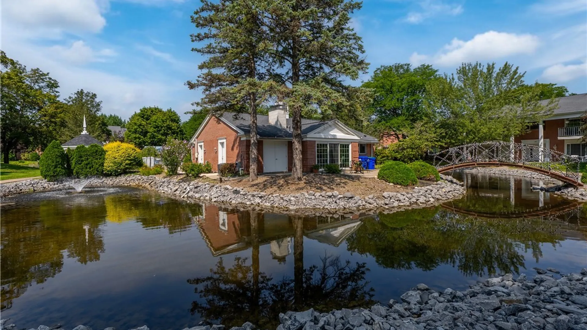 Property at 71 Homer Lane, Amherst, NY 14221 6