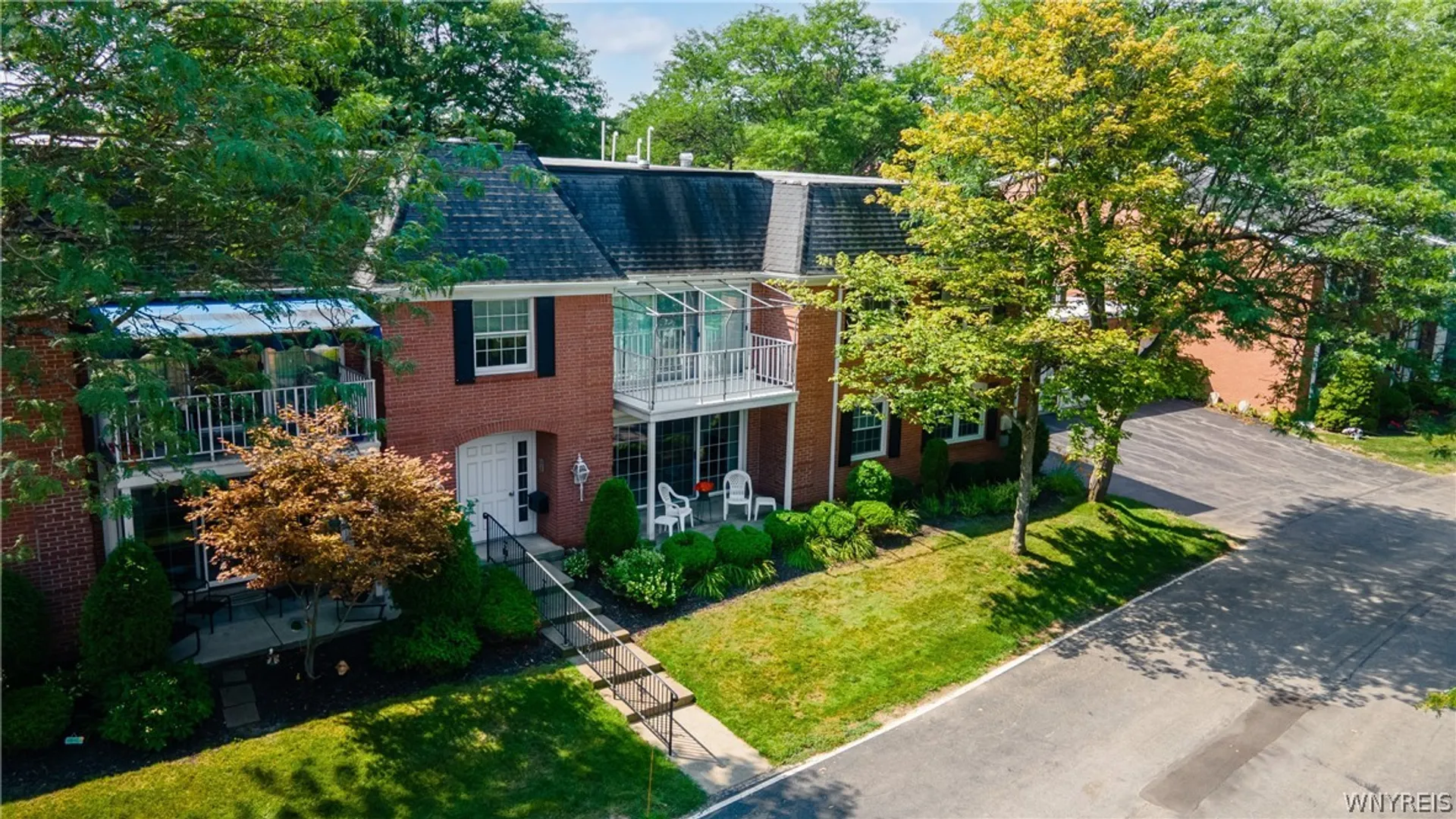 Property at 71 Homer Lane, Amherst, NY 14221 8