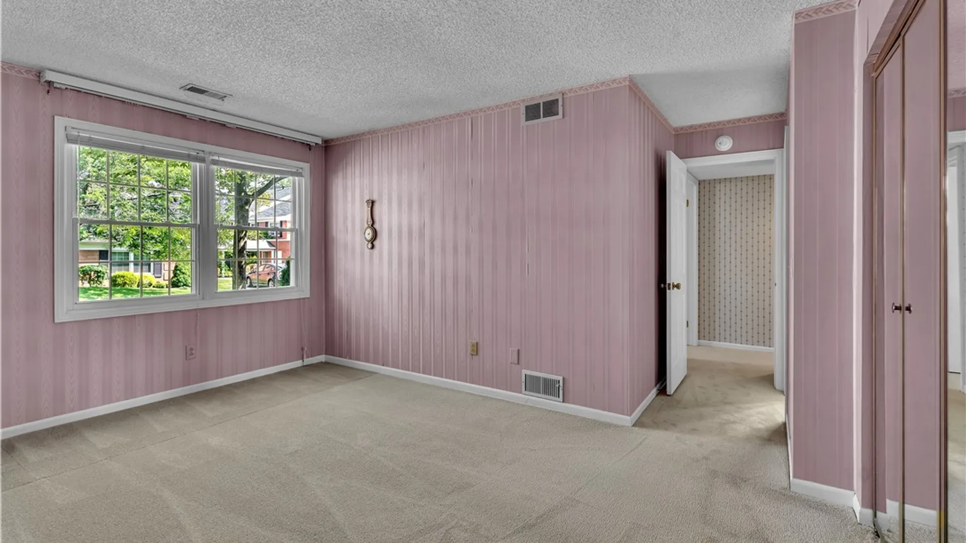 Property at 71 Homer Lane, Amherst, NY 14221 20