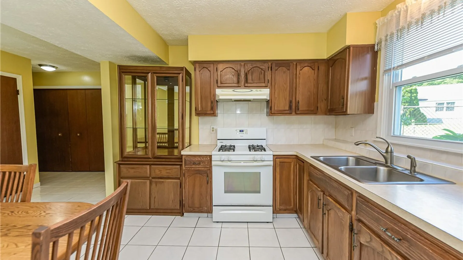 Property at 80 Shadow Lane, Gates, NY 14606 24