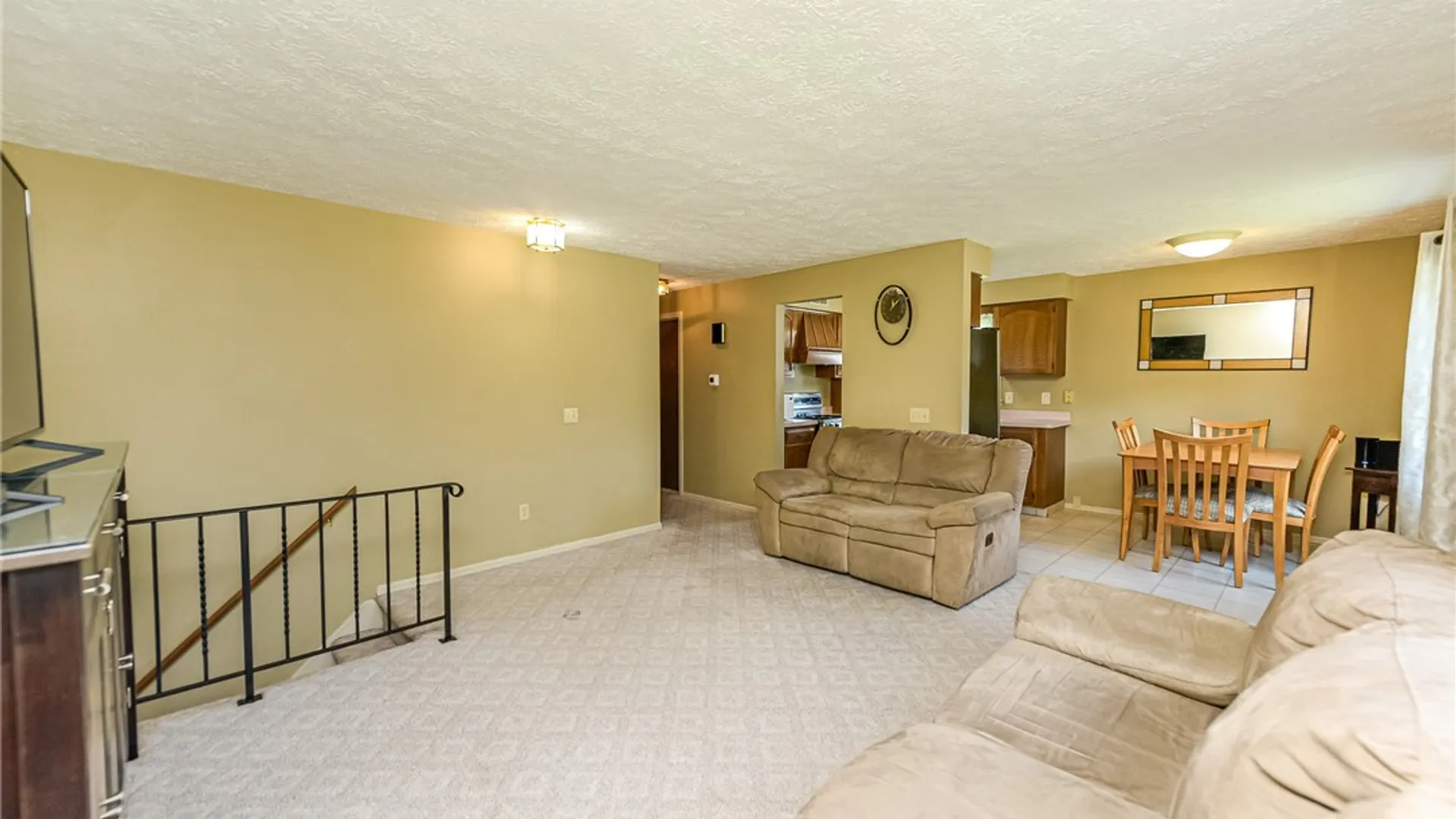 Property at 80 Shadow Lane, Gates, NY 14606 6