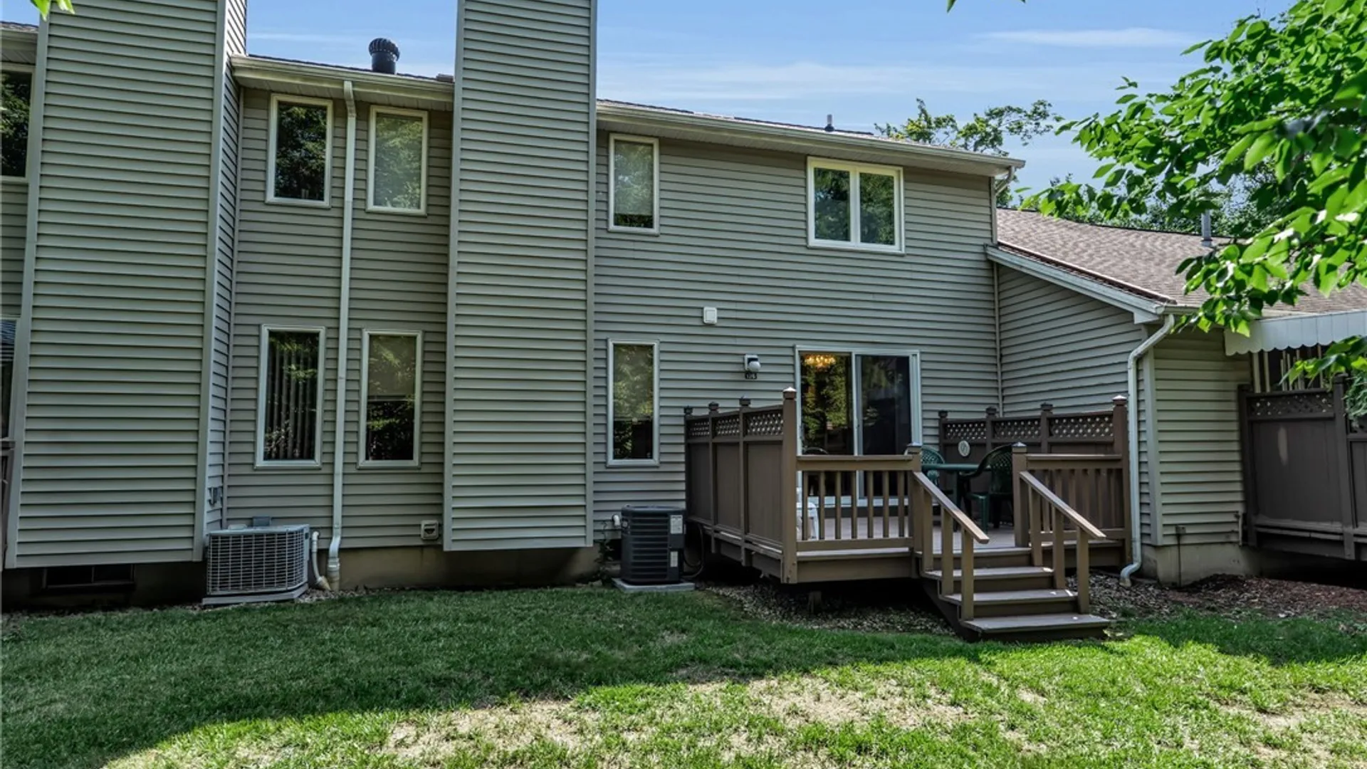 Property at 136 Northwood Drive, Lancaster, NY 14043 32