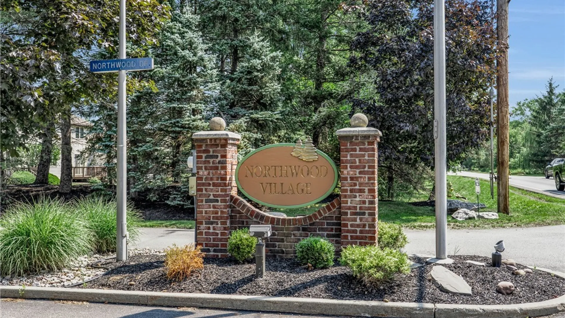Property at 136 Northwood Drive, Lancaster, NY 14043 3