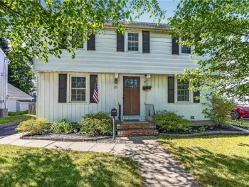 Property at 33 Coolidge Road, Irondequoit, NY 14622