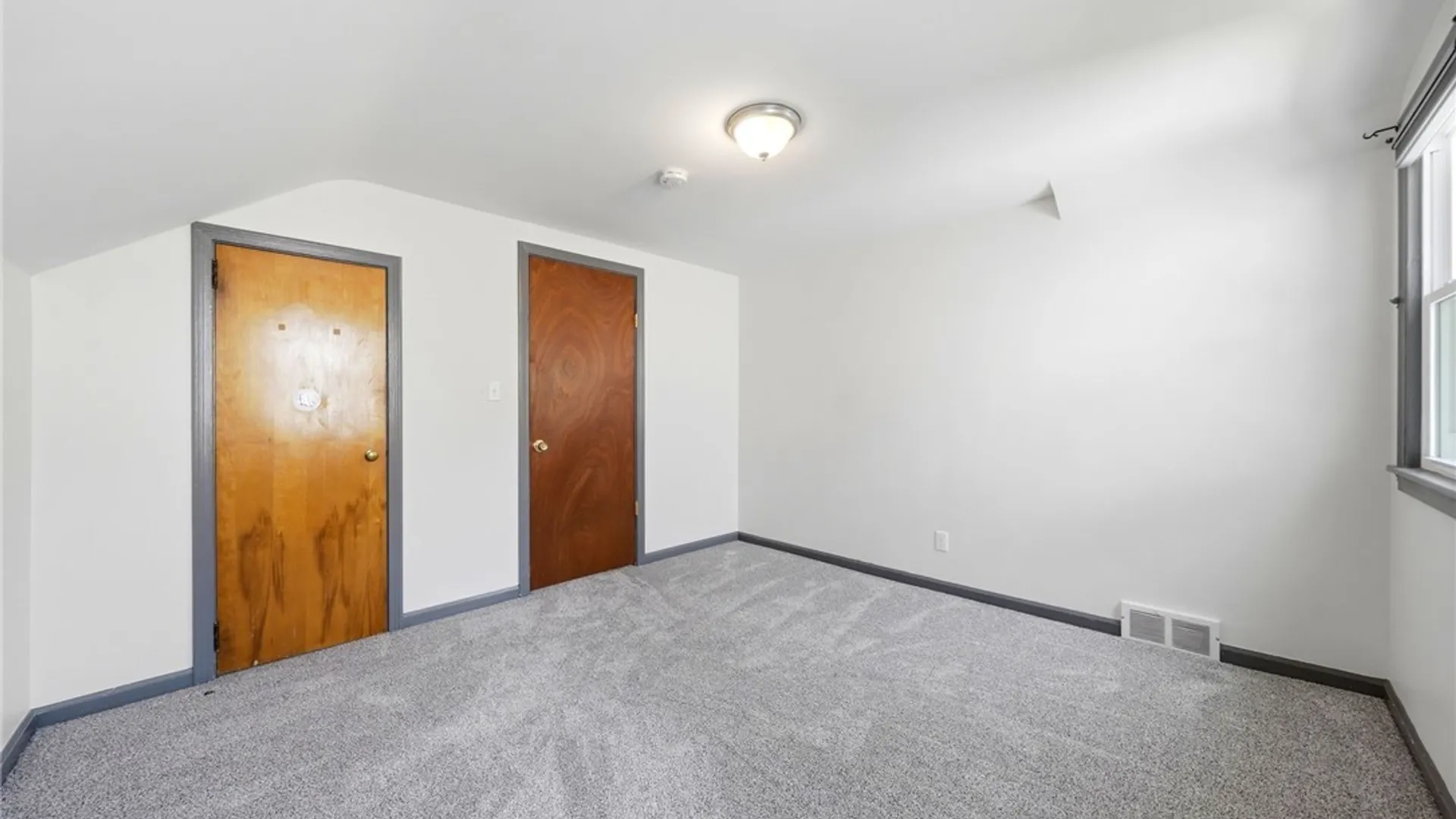 Property at 196 Deumant, Tonawanda, NY 14223 12