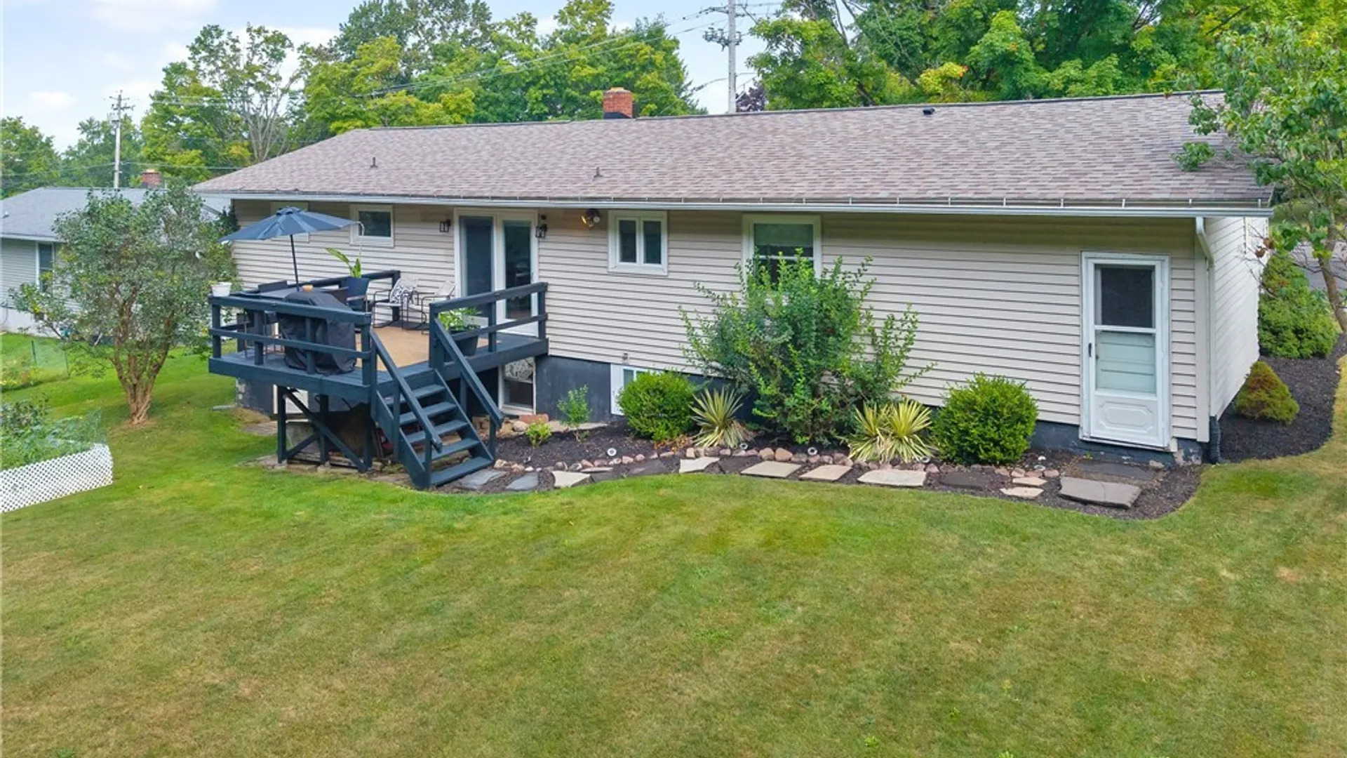 Property at 107 Sylvan Way, Camillus, NY 13031 38