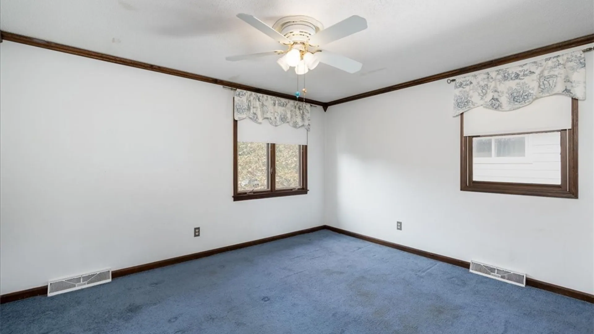 Property at 486 Cottonwood Drive, Amherst, NY 14221 21