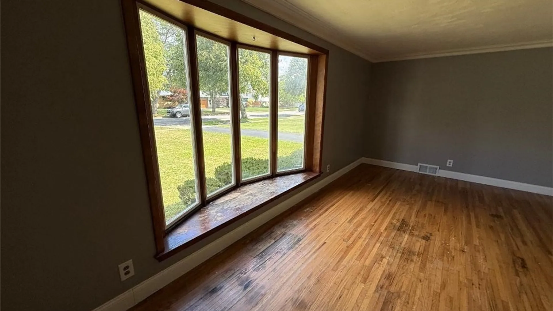 Property at 2638 Parker Boulevard, Tonawanda, NY 14150 5