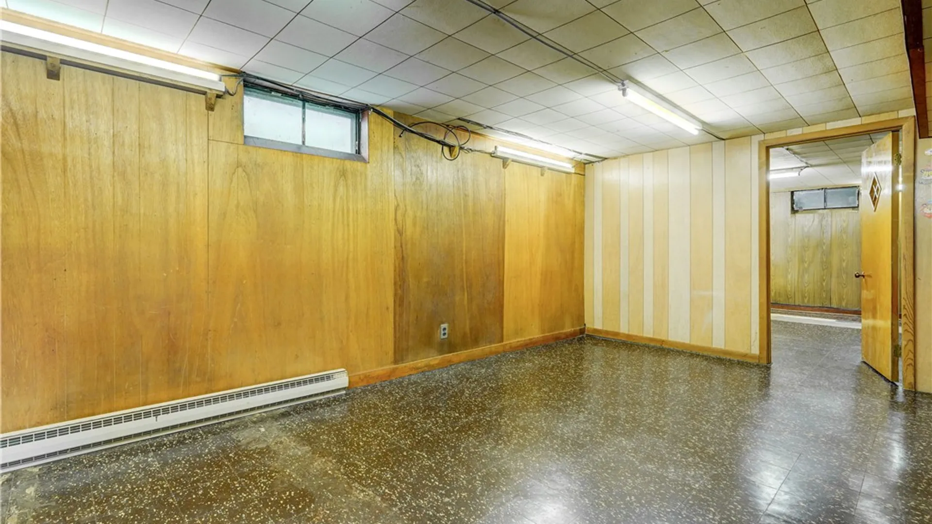 Property at 517 W Filbert Street, East Rochester, NY 14445 27