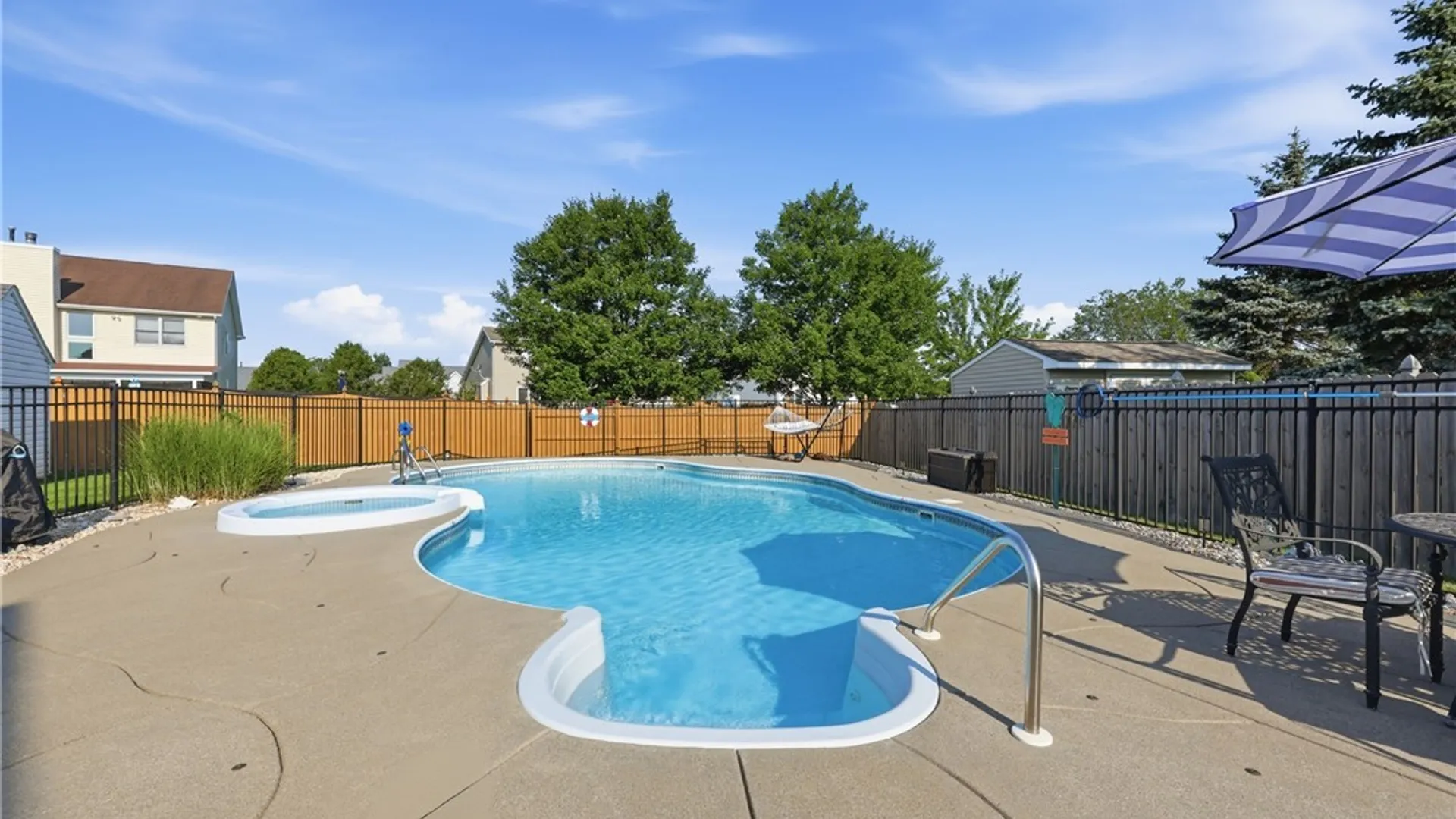 Property at 135 Independence Lane, Grand Island, NY 14072 40