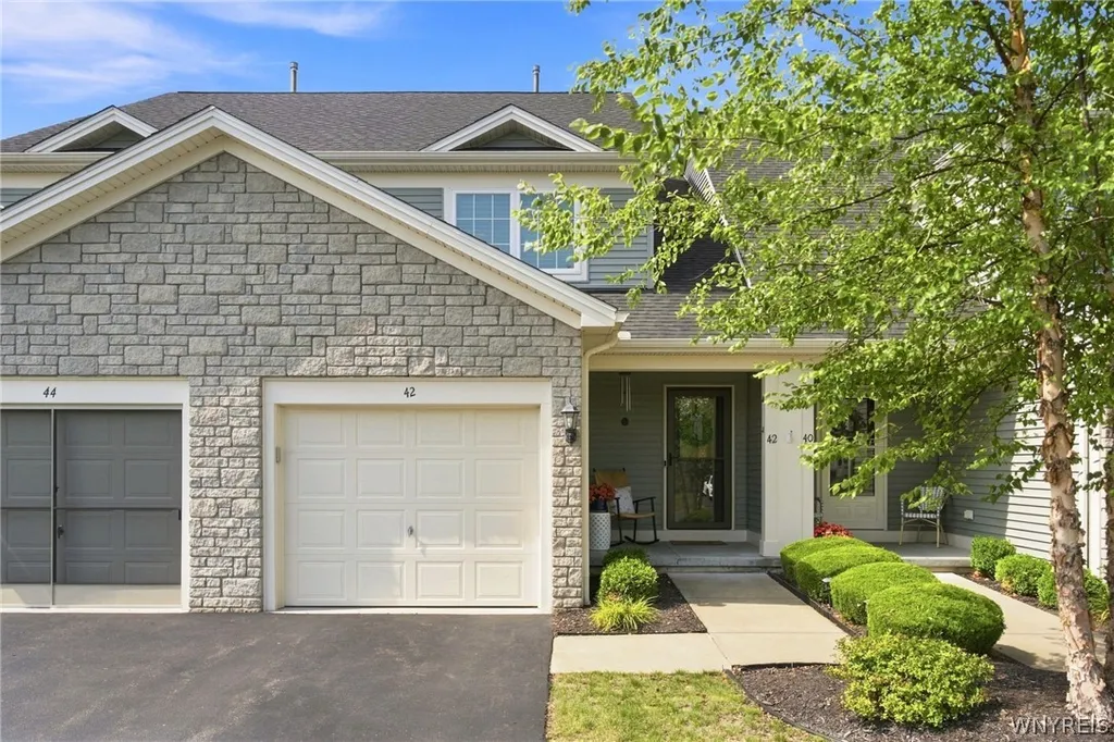 Property at 42 Denton Drive, Lancaster, NY 14086