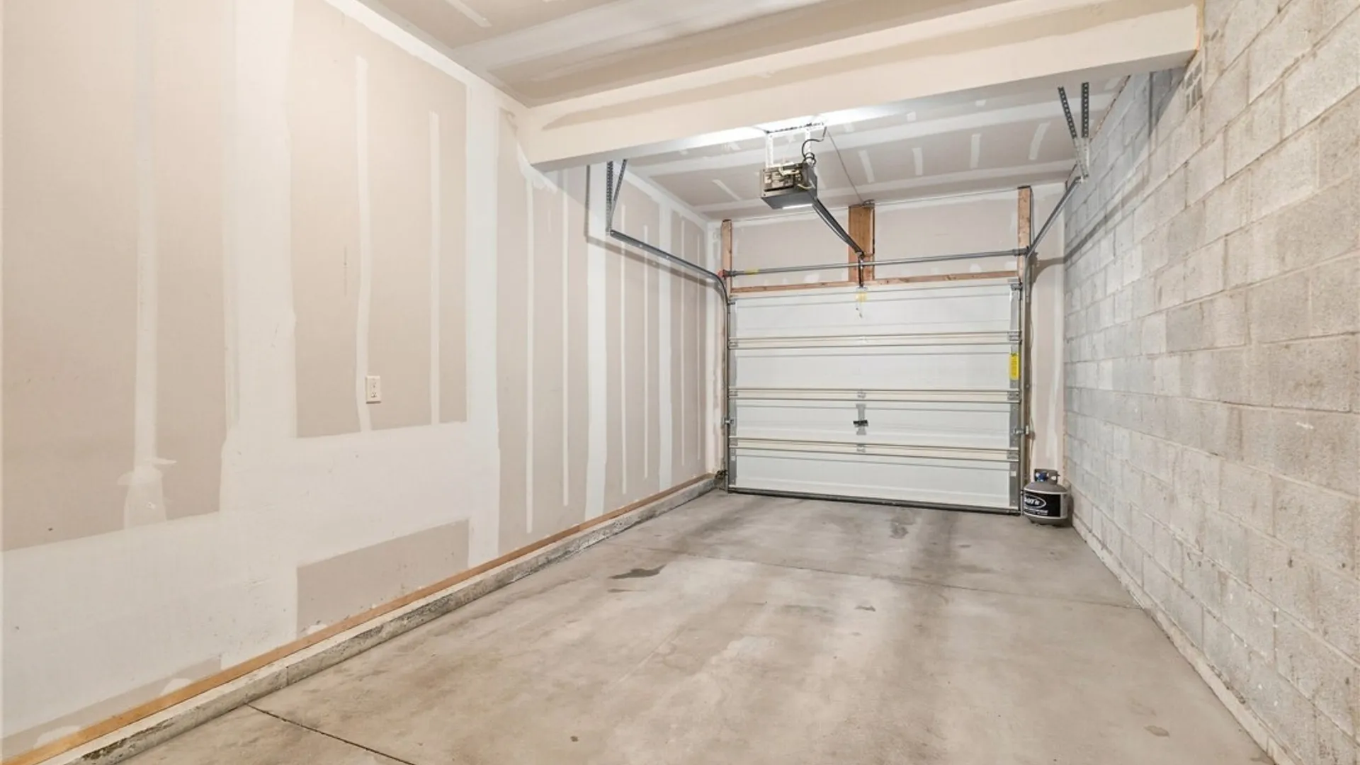 Property at 42 Denton Drive, Lancaster, NY 14086 36