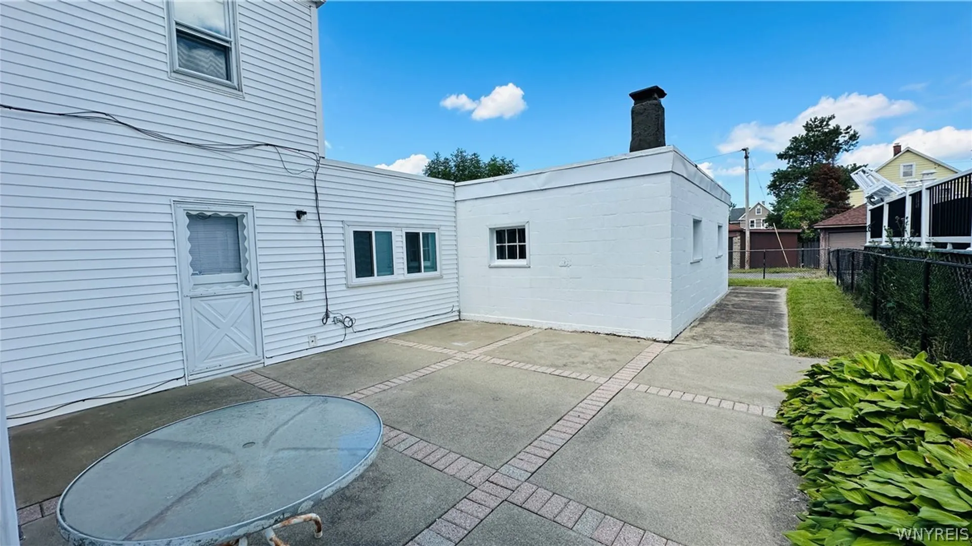 Property at 2486 LaSalle Avenue, Niagara Falls, NY 14301 4