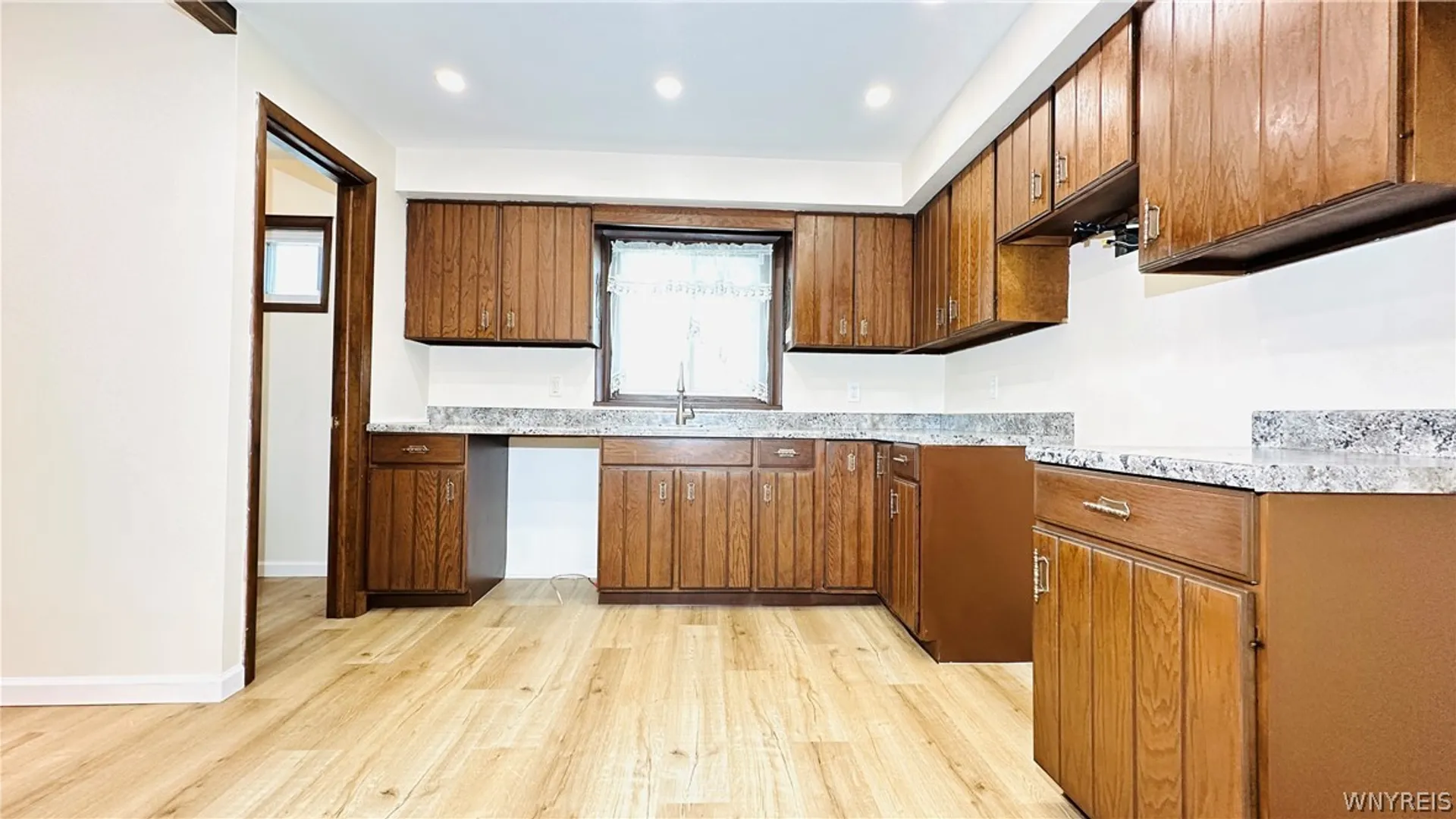 Property at 2486 LaSalle Avenue, Niagara Falls, NY 14301 18