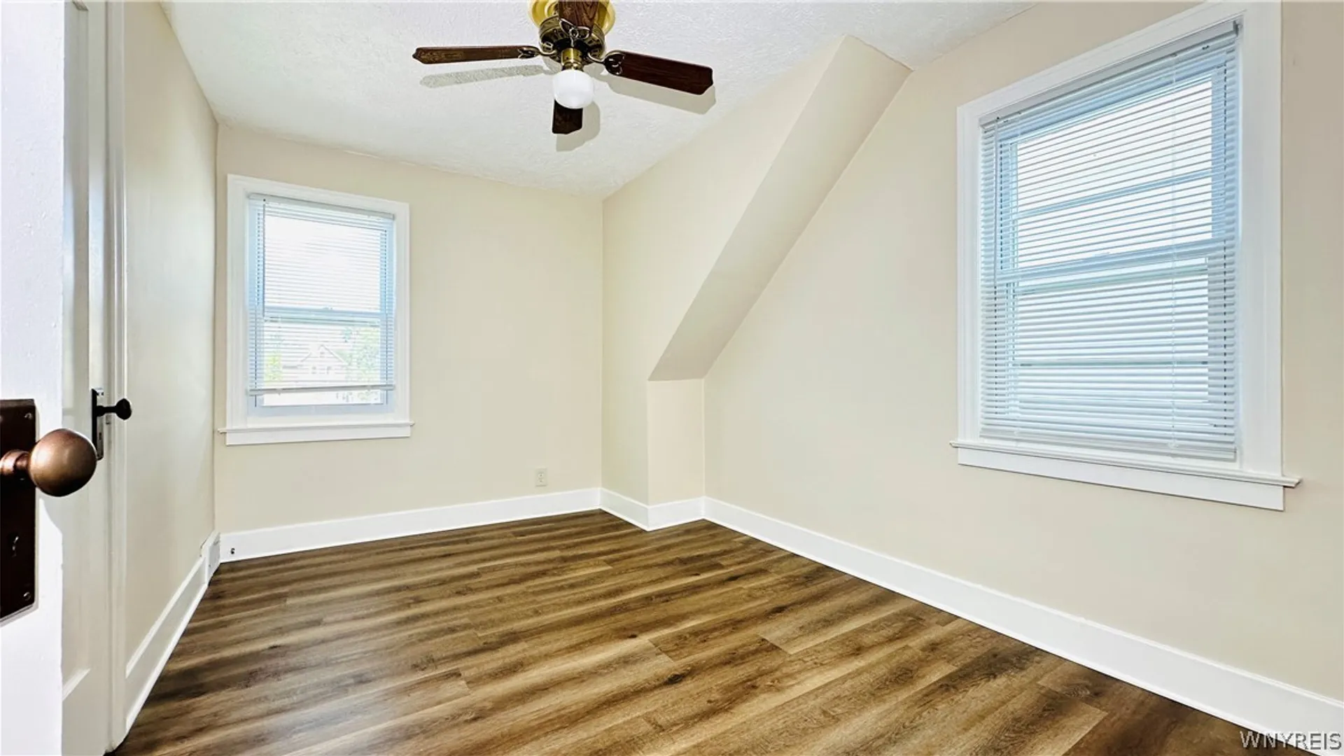 Property at 2486 LaSalle Avenue, Niagara Falls, NY 14301 20