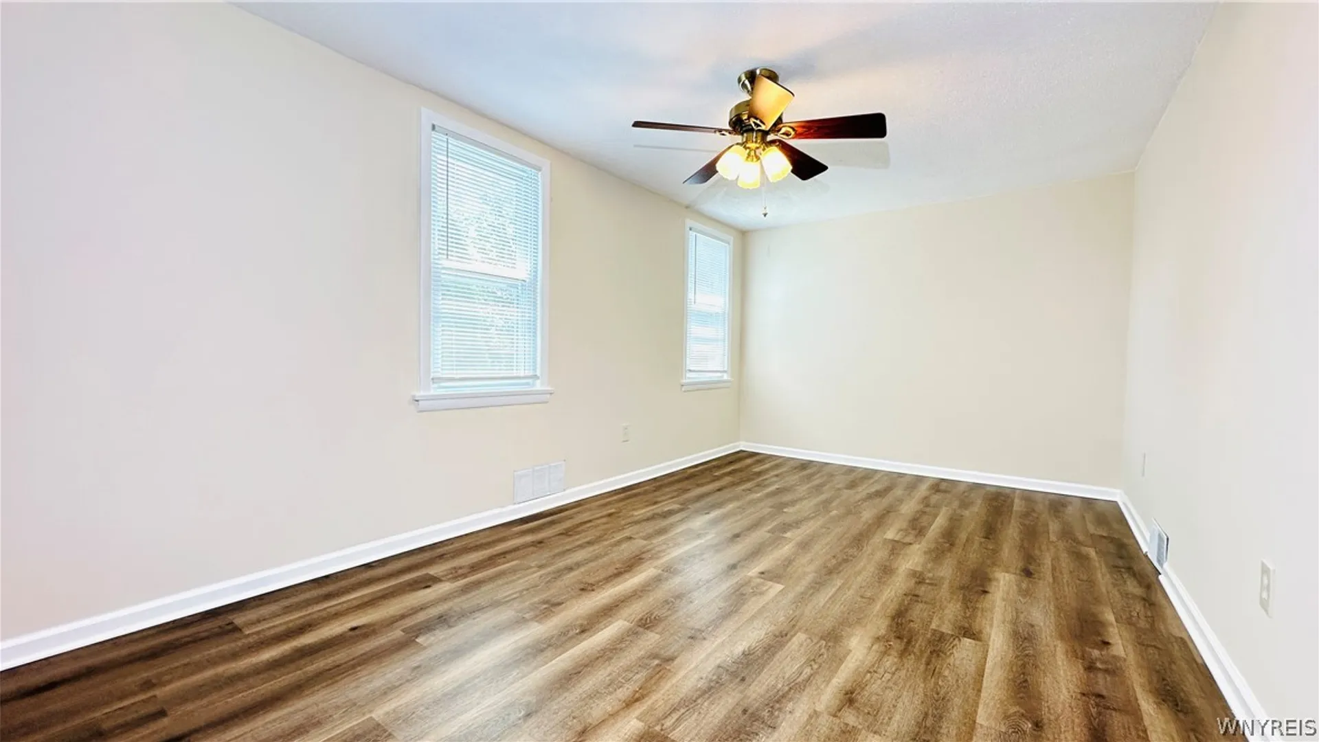 Property at 2486 LaSalle Avenue, Niagara Falls, NY 14301 24