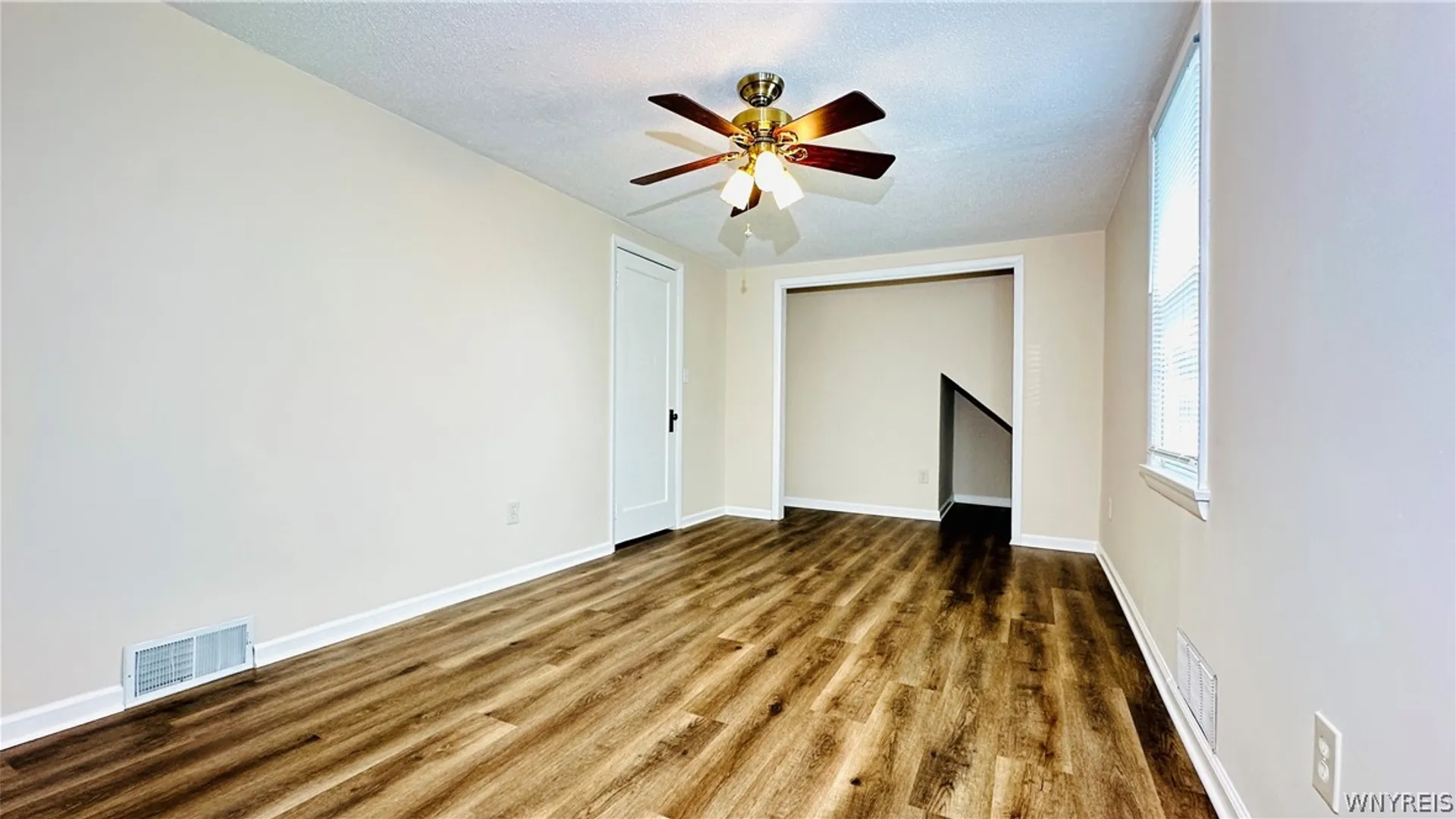 Property at 2486 LaSalle Avenue, Niagara Falls, NY 14301 26