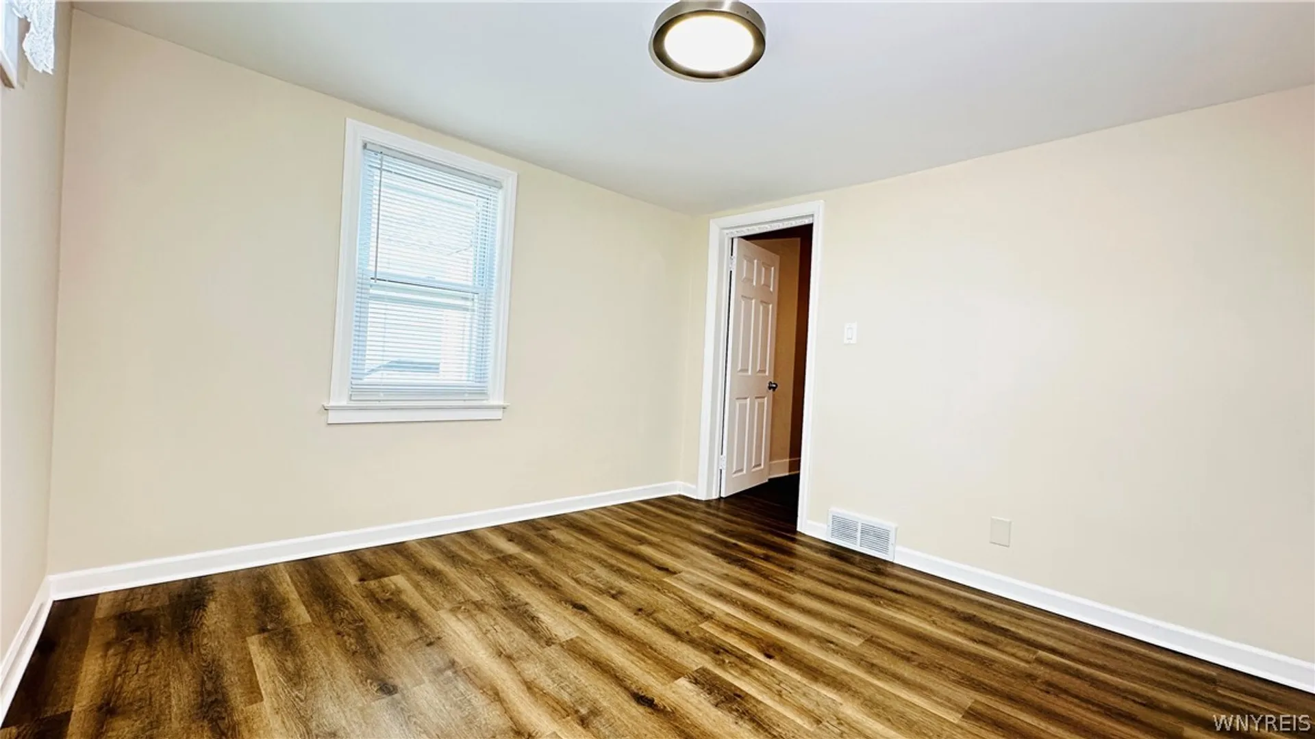 Property at 2486 LaSalle Avenue, Niagara Falls, NY 14301 31