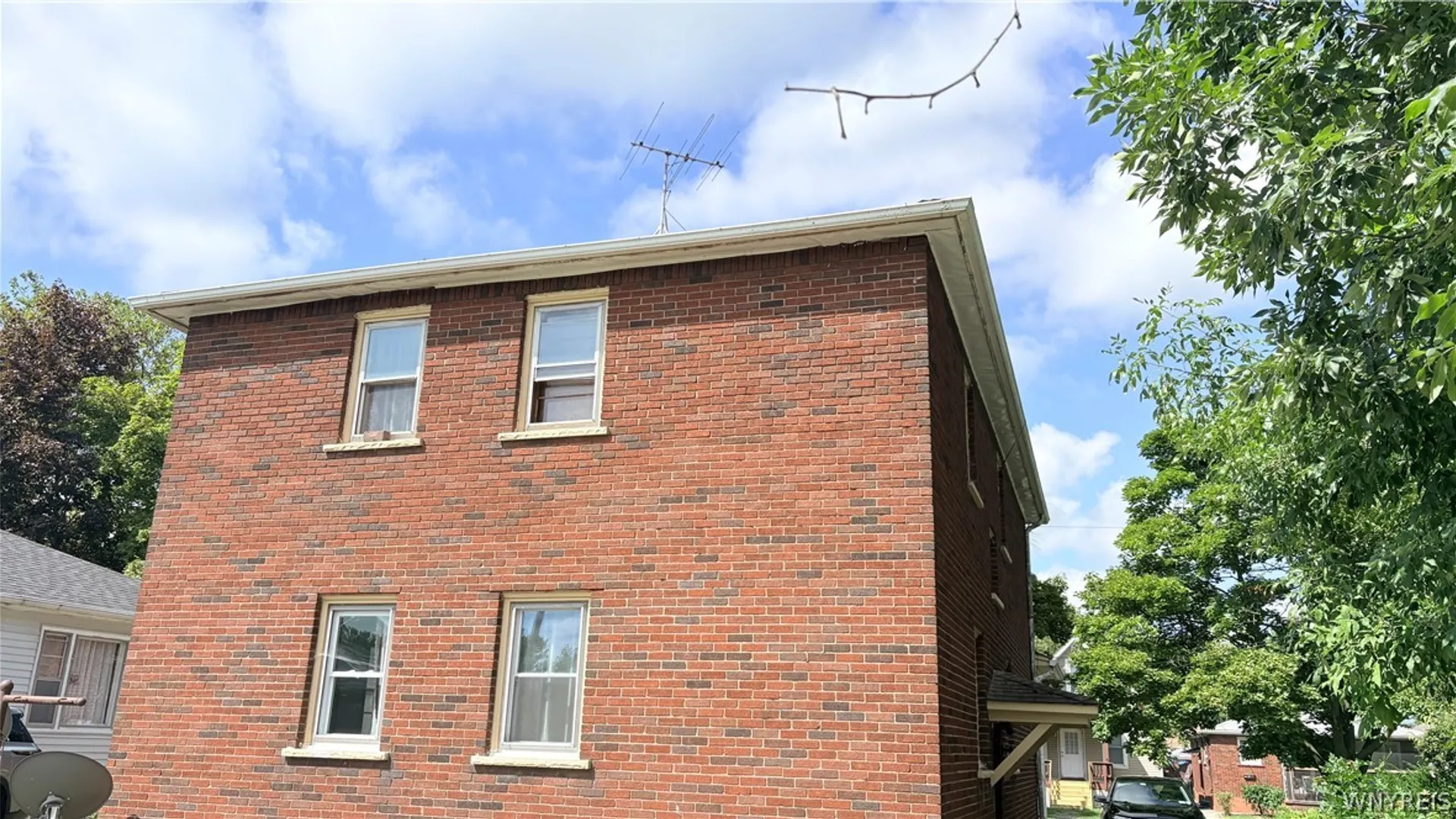 Property at 353 38th Street, Niagara Falls, NY 14303 4