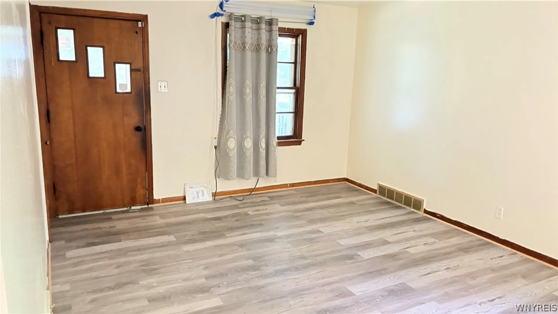 Property at 353 38th Street, Niagara Falls, NY 14303 24